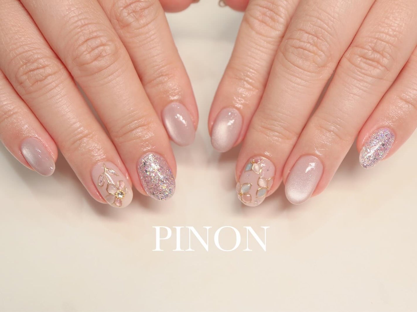 shino on LIPS 「持ち込みアレンジ☺︎微妙に違うカラーのマグネットでぷっくりお花..」(1枚目)