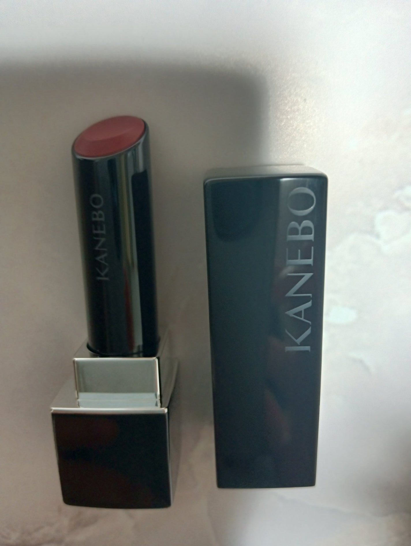 ルージュスターヴァイブラント/KANEBO/口紅を使ったクチコミ(1枚目)