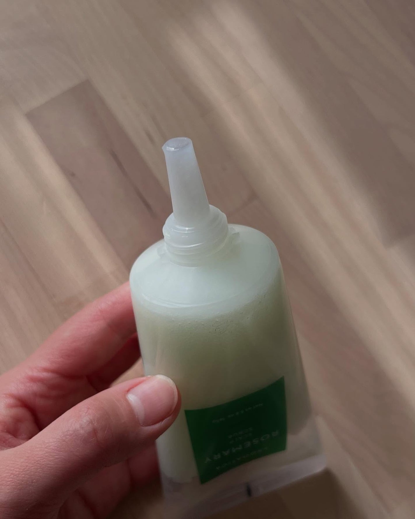 ローズマリー スカルプ スクラブ/AROMATICA/ヘッドスクラブを使ったクチコミ(3枚目)