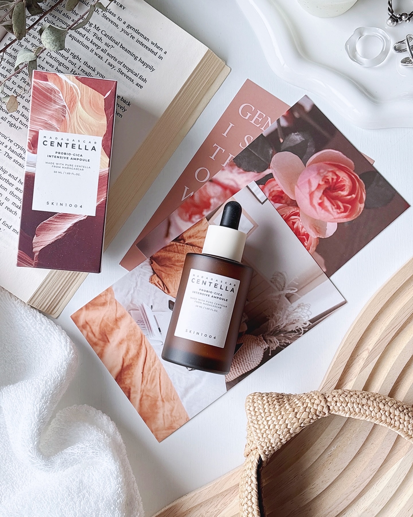 .
⁡
♥┈┈┈┈┈┈┈┈┈┈┈┈┈┈┈♥
⁡
⁡
SKIN1004
《プロバイオシカインテンシブ アンプル》
⁡
ツボクサ ※1＋植物性乳酸菌 ※2で
お肌を素早く鎮静 ※3してくれる美容液🩷
⁡
シカセラミドとコラーゲンで
乾燥したお