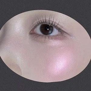 フィー グリッツストーンハイライター/fwee/パウダーハイライトを使ったクチコミ（3枚目）