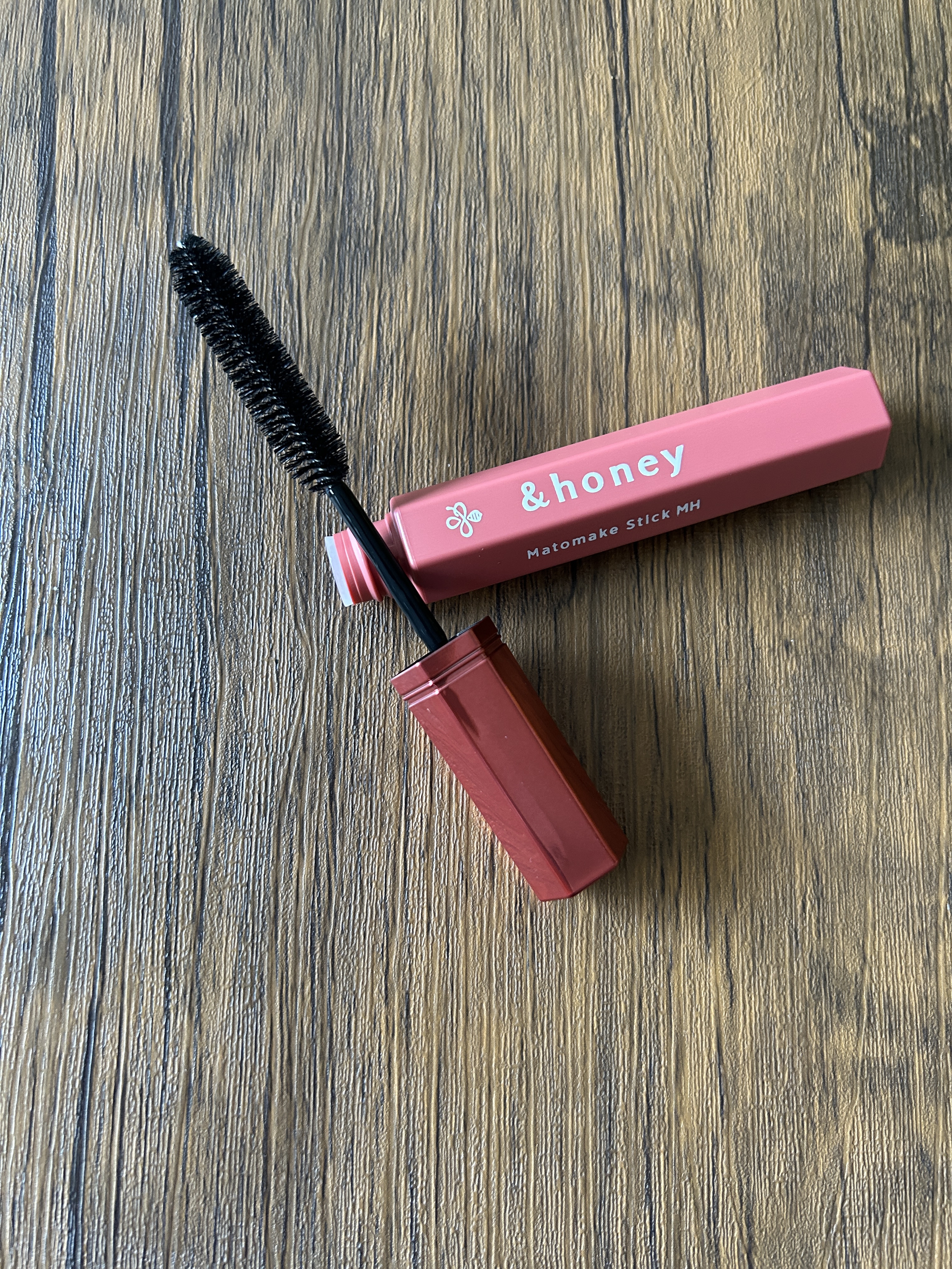 アンドハニー マトメイク スティック ミラクルホールド4.0/&honey/ヘアジェルを使ったクチコミ（3枚目）