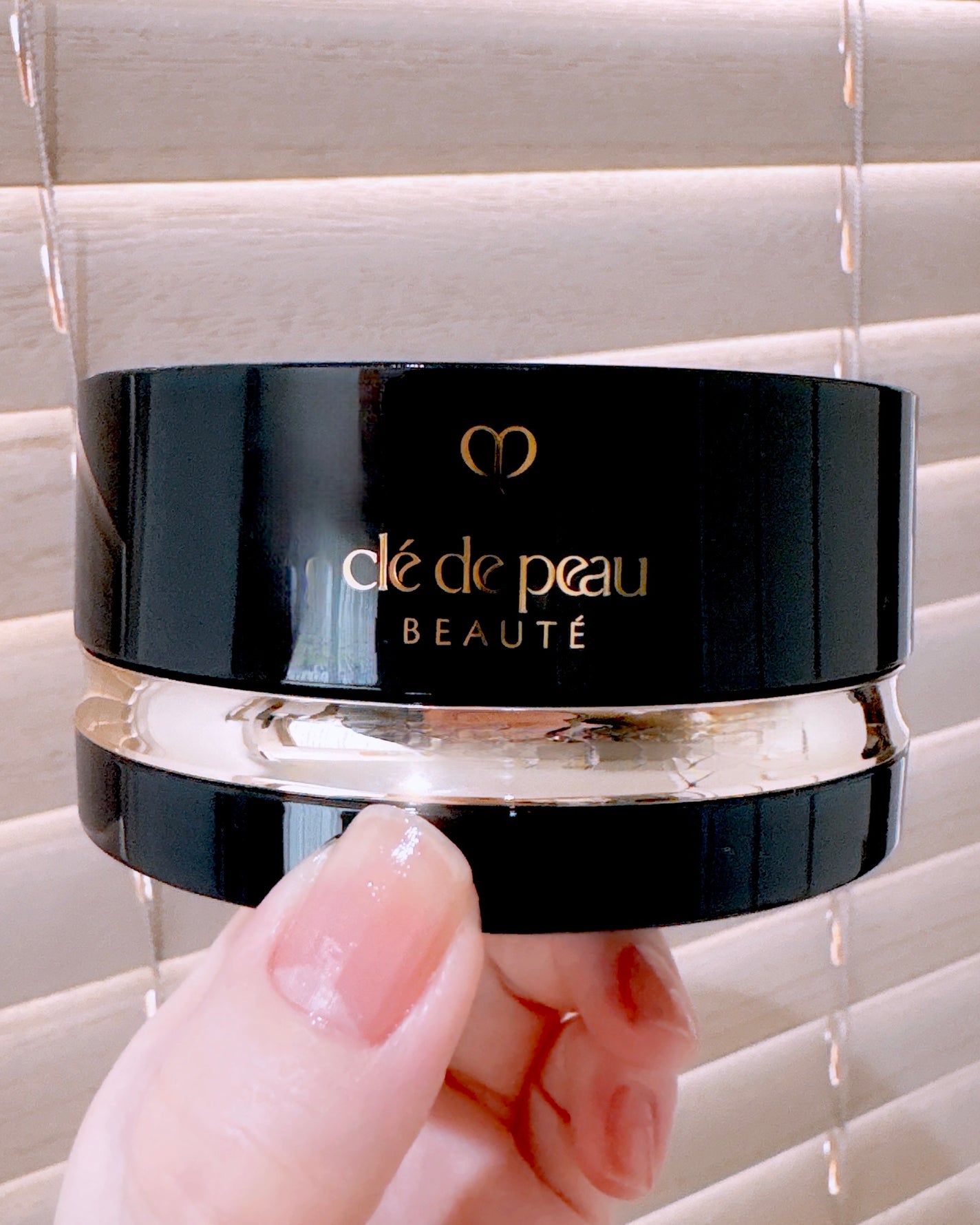 クレ・ド・ポー ボーテ プードルトランスパラントn M/クレ・ド・ポー ボーテ/ルースパウダーを使ったクチコミ(1枚目)