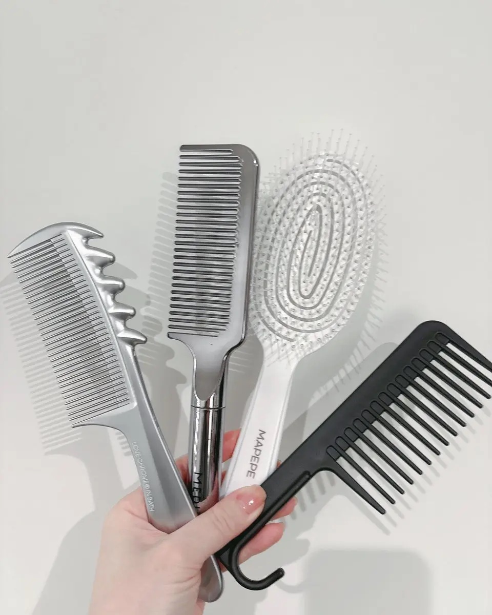 インバス スカルプカッサ/LOVECHROME/ヘアコームを使ったクチコミ（1枚目）