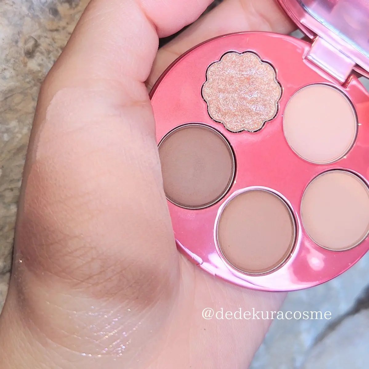 フィー ポケットアイパレット/fwee/アイシャドウパレットを使ったクチコミ（3枚目）