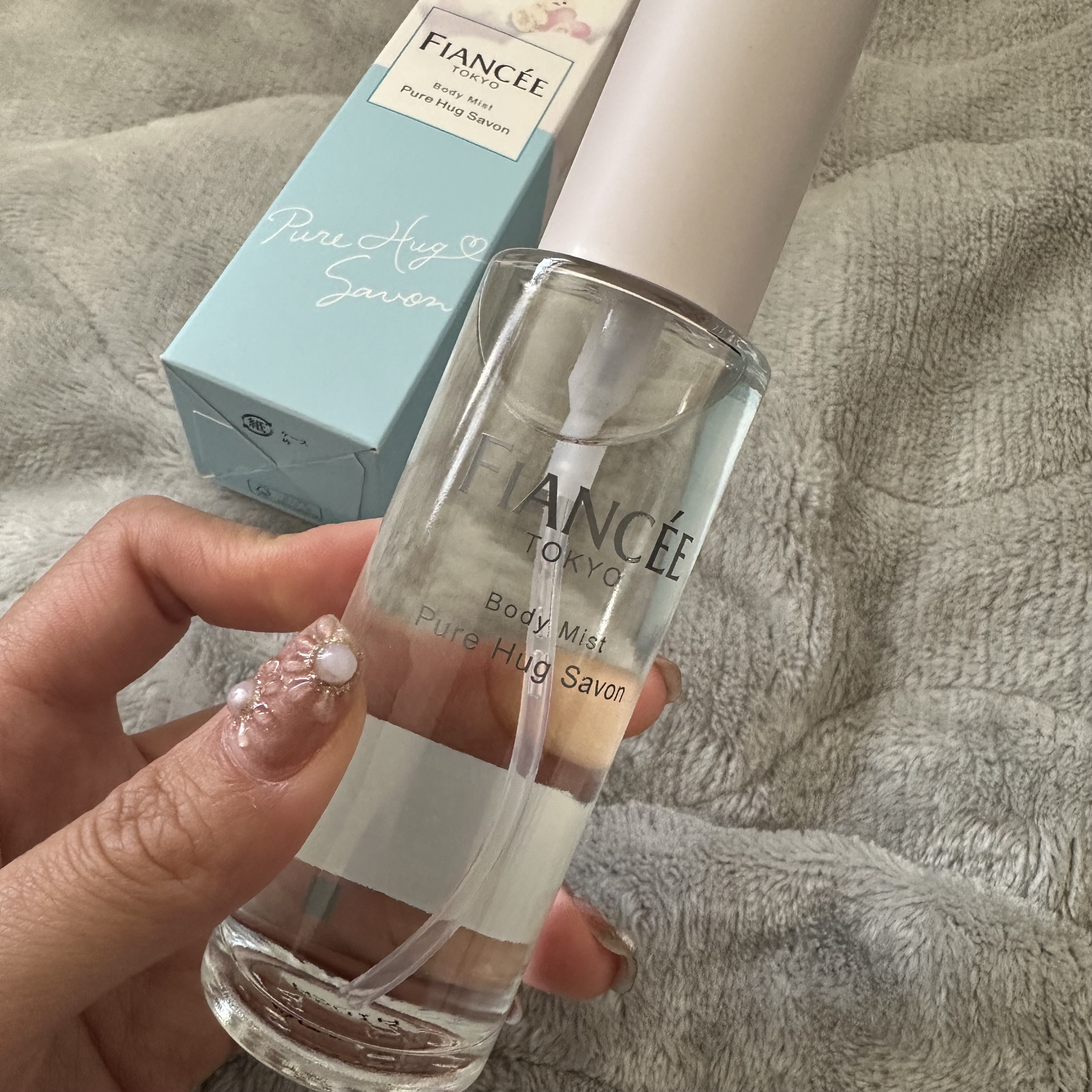 ボディミスト ピュアハグサボン/フィアンセ/香水を使ったクチコミ（3枚目）