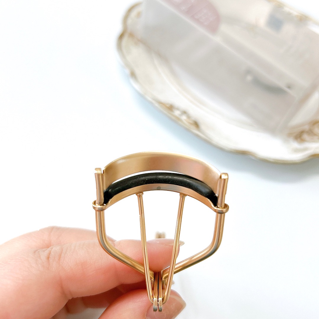 キャッチ&アップカーラー/Aura U/ビューラーを使ったクチコミ（3枚目）