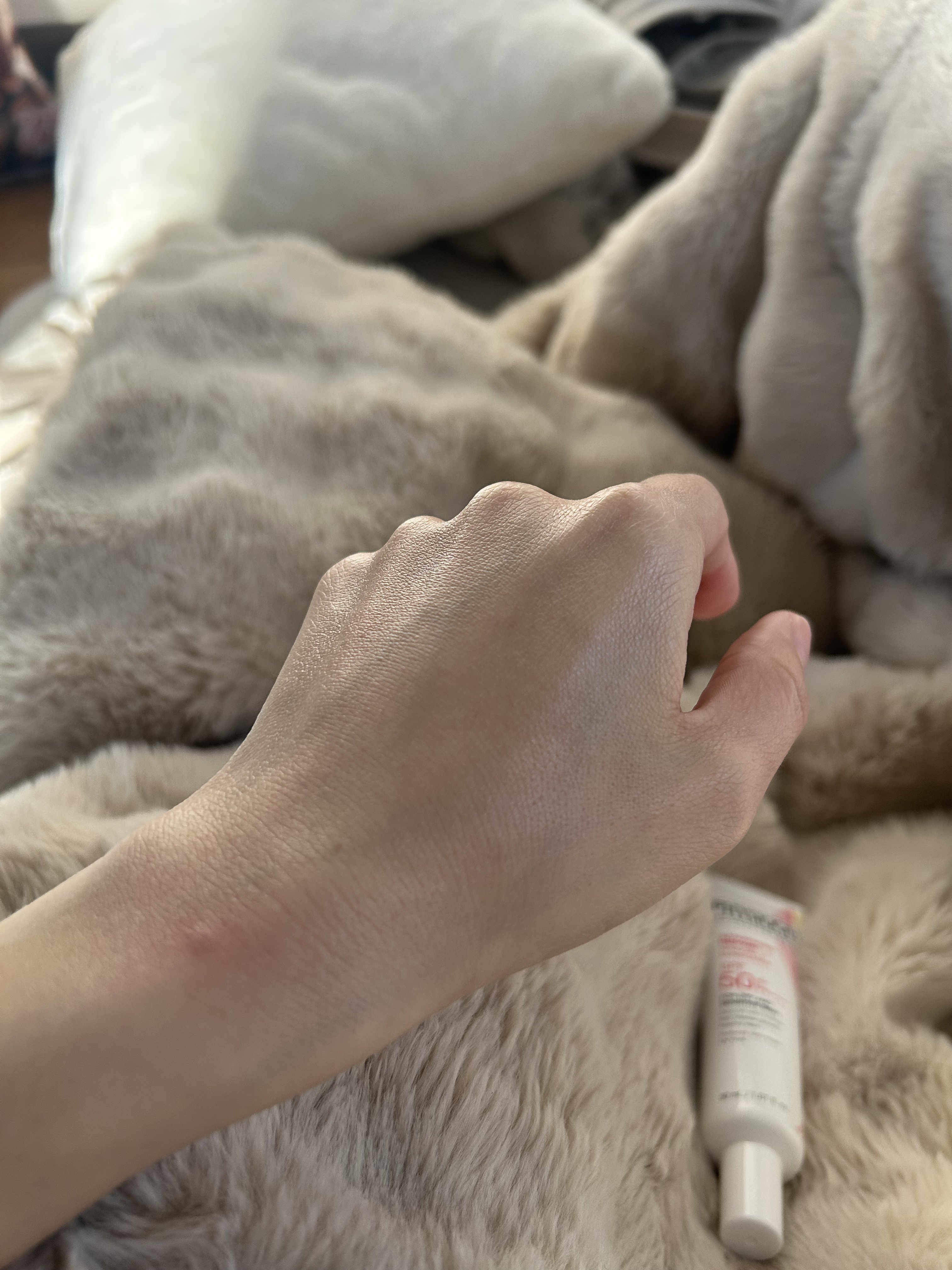 アドバンスドリペア　ＡＩグローアップ　サンスクリーン/PHYSIOGEL/日焼け止めクリームを使ったクチコミ（3枚目）