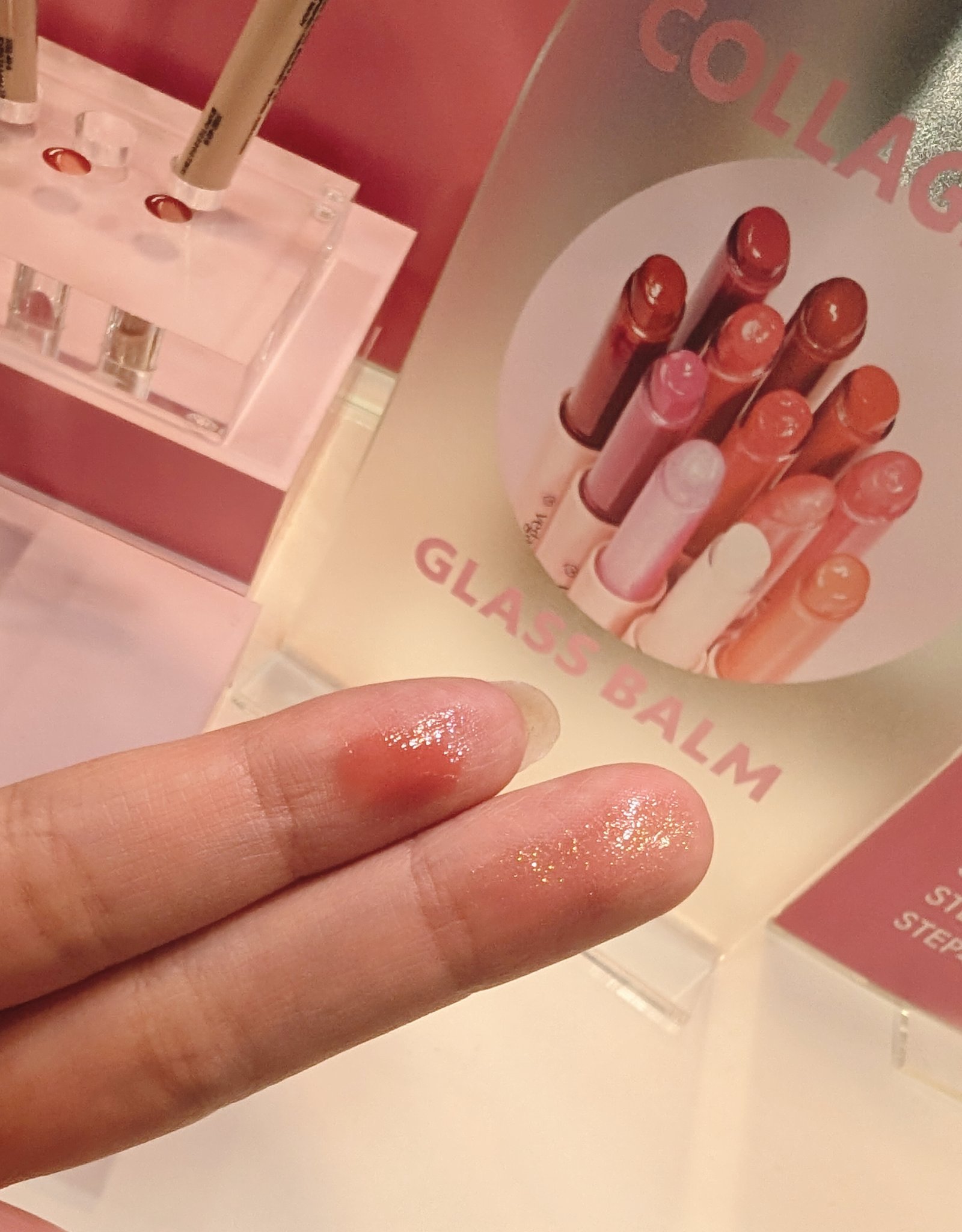 ヴィーガナイズコラーゲンリップガラスバーム/Veganize/リップグロスを使ったクチコミ（3枚目）