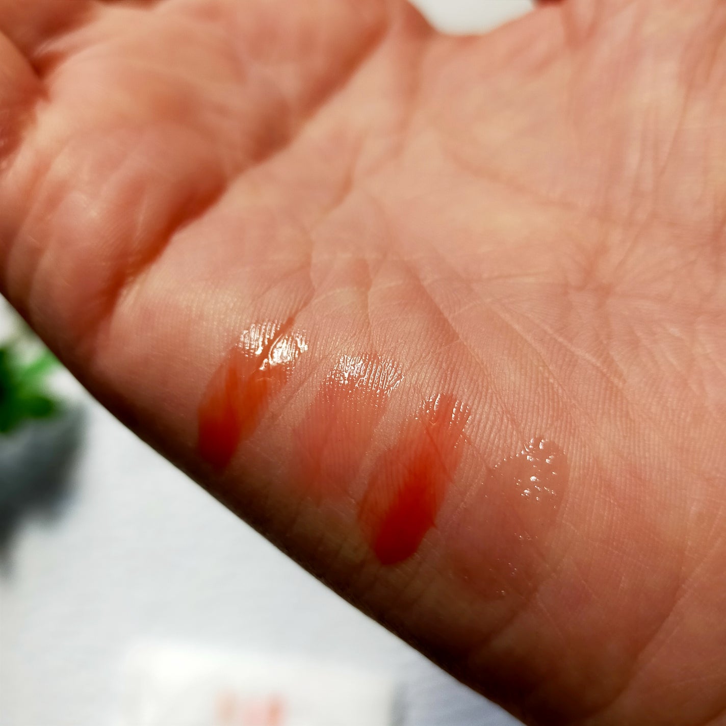 ジューシーベリープランピングリップオイル/TOCOBO/リップグロスを使ったクチコミ(4枚目)