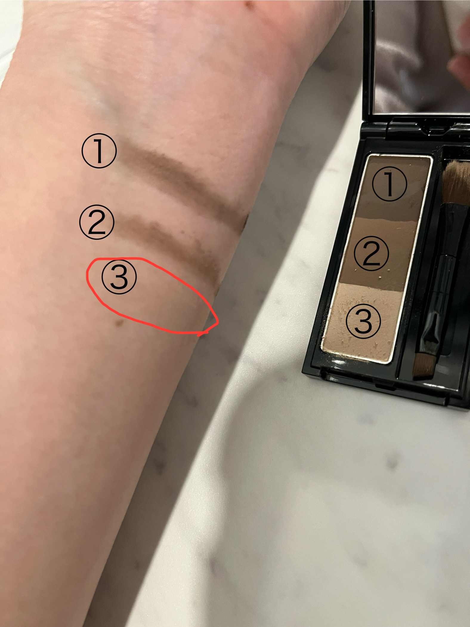 ケイト デザイニングアイブロウ3D/KATE/パウダーアイブロウを使ったクチコミ（2枚目）