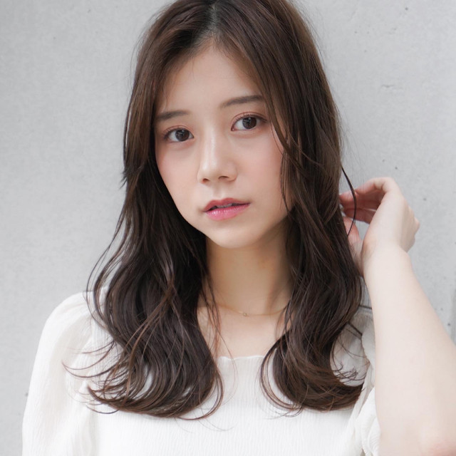 お姉さん風の女性