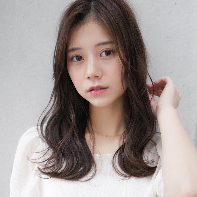 お姉さん風の女性