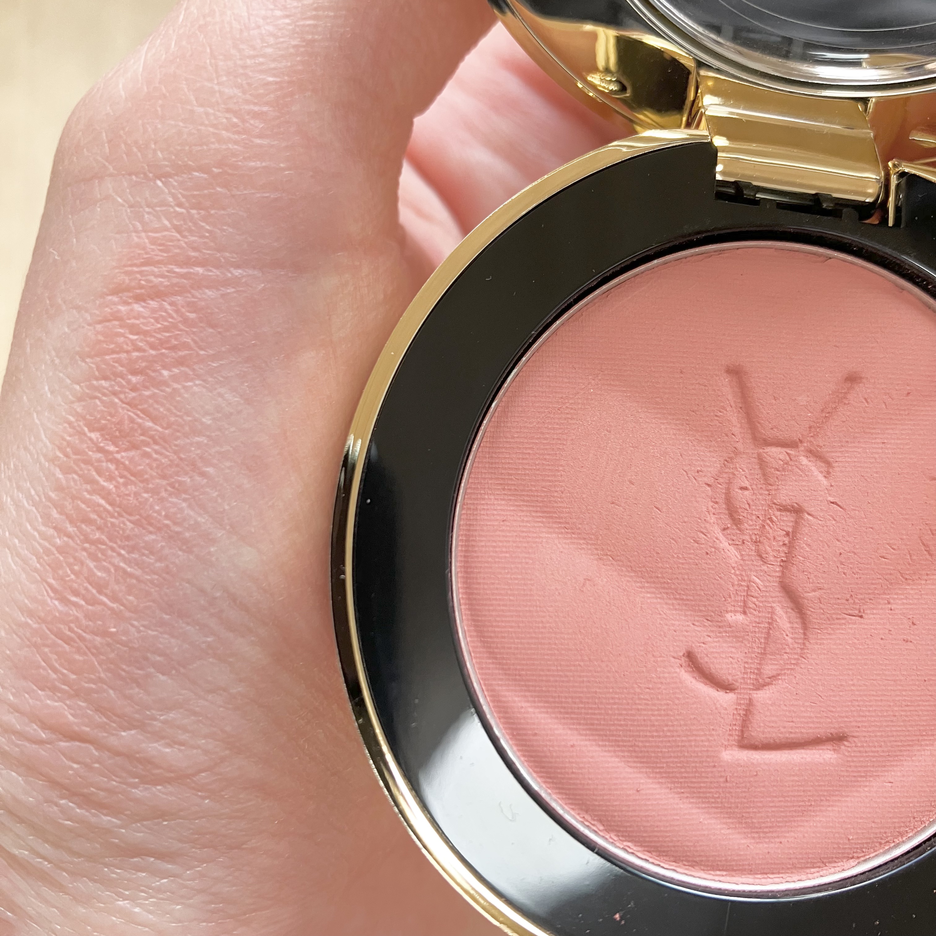 YSL メイクミーブラッシュ パウダー 06 ROSE HAZE/YVES SAINT LAURENT BEAUTE/パウダーチークを使ったクチコミ（2枚目）