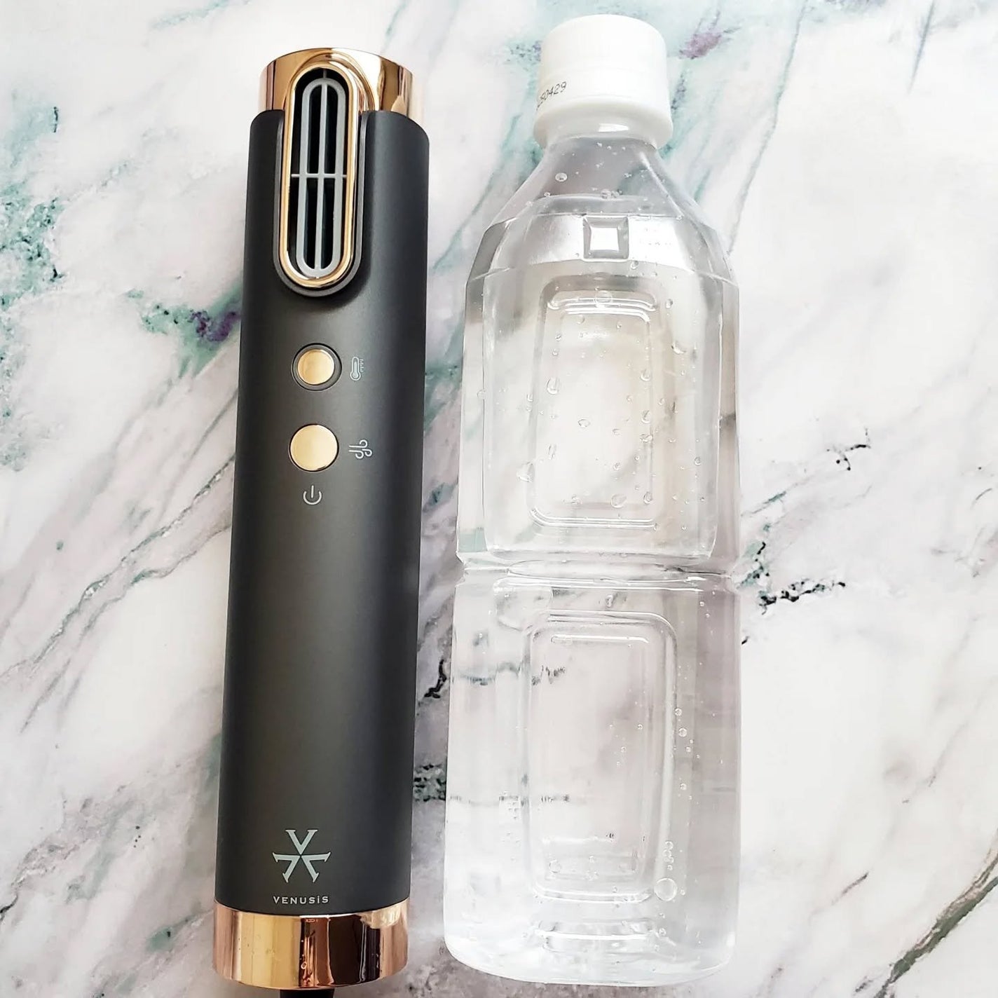 ちなこ on LIPS 「最大風速約50m/秒で素早く乾わかせるのが魅力の【スリムフィッ..」(4枚目)