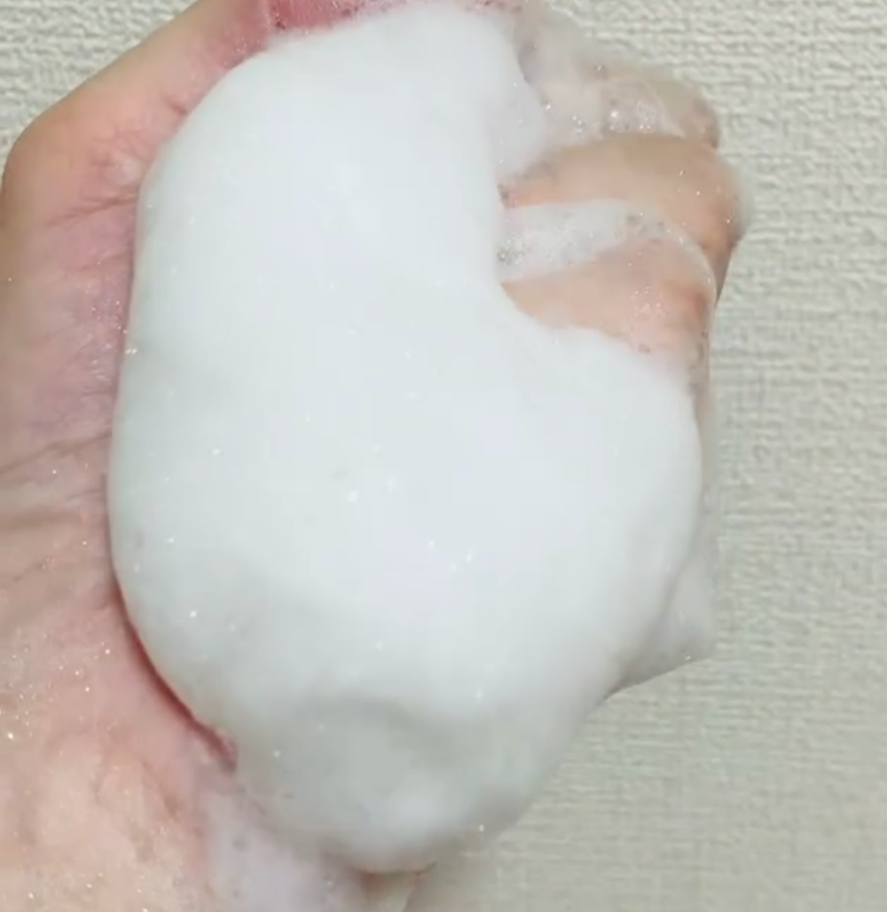 リフレッシングボディソープ(レモン&ベルガモットの香り)/Vitaming/ボディソープを使ったクチコミ(4枚目)