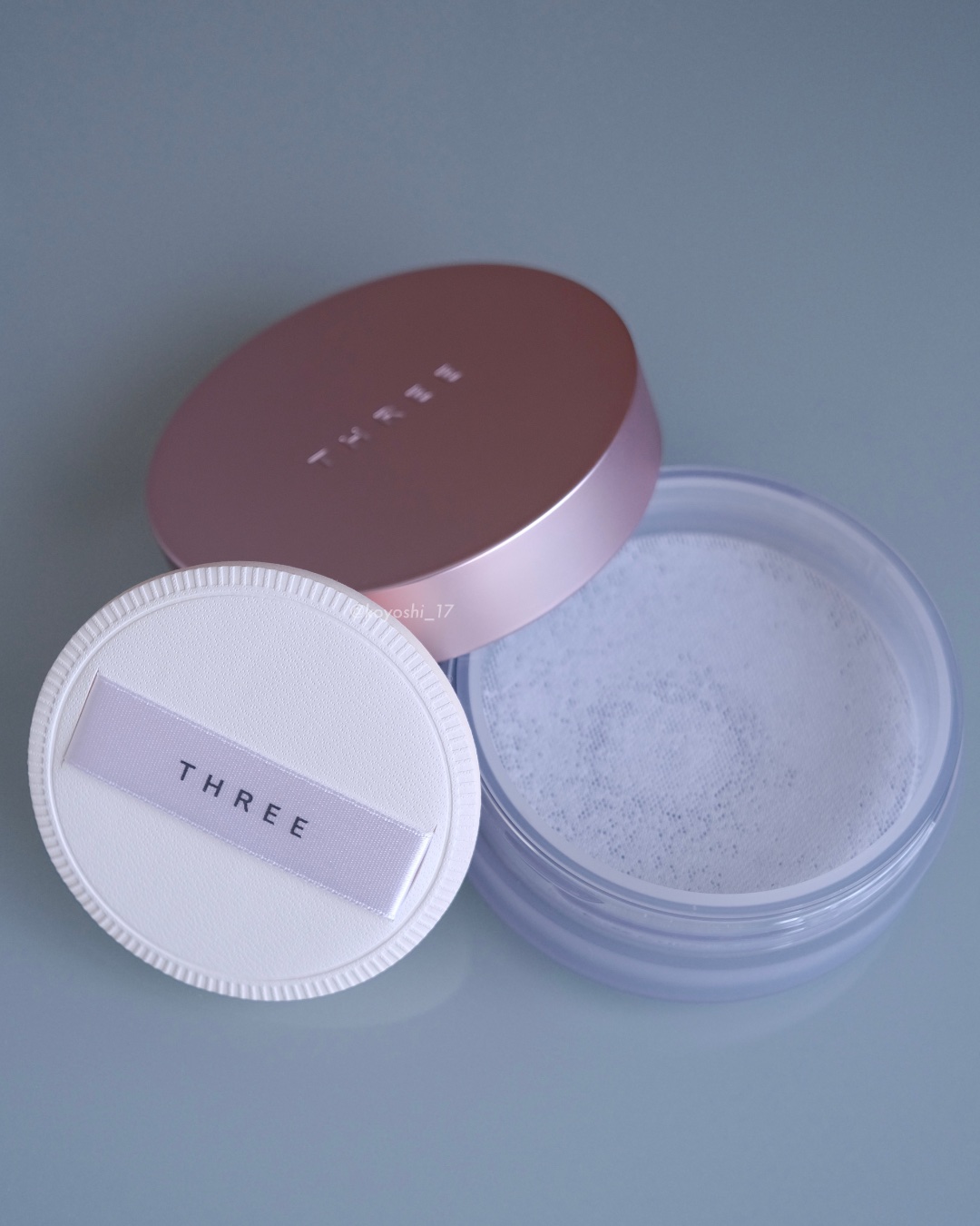 アドバンスドエシリアルスムースオペレーター ルースパウダー/THREE/ルースパウダーを使ったクチコミ（1枚目）