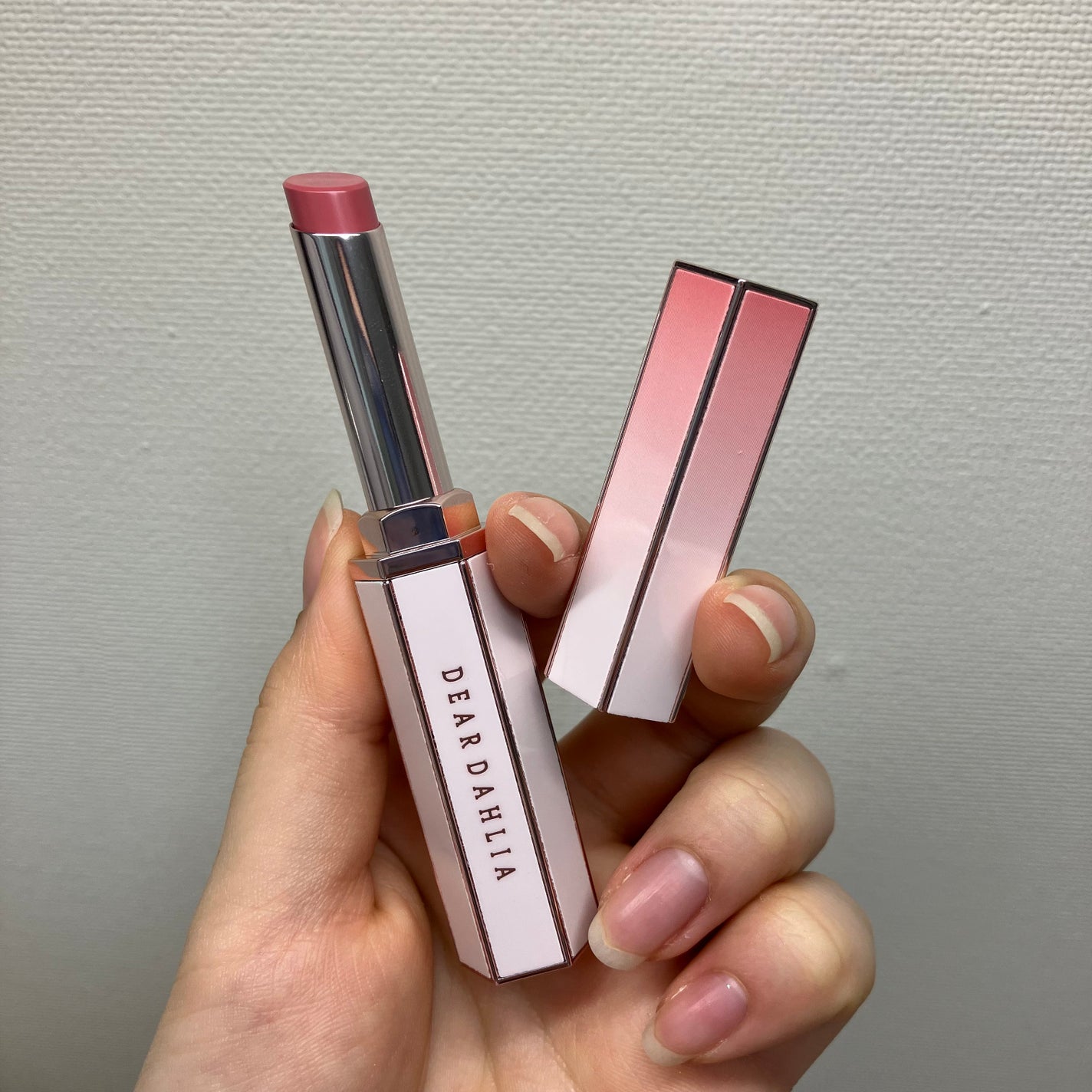 リップアルアグロウシャイン/DEAR DAHLIA/口紅を使ったクチコミ(4枚目)