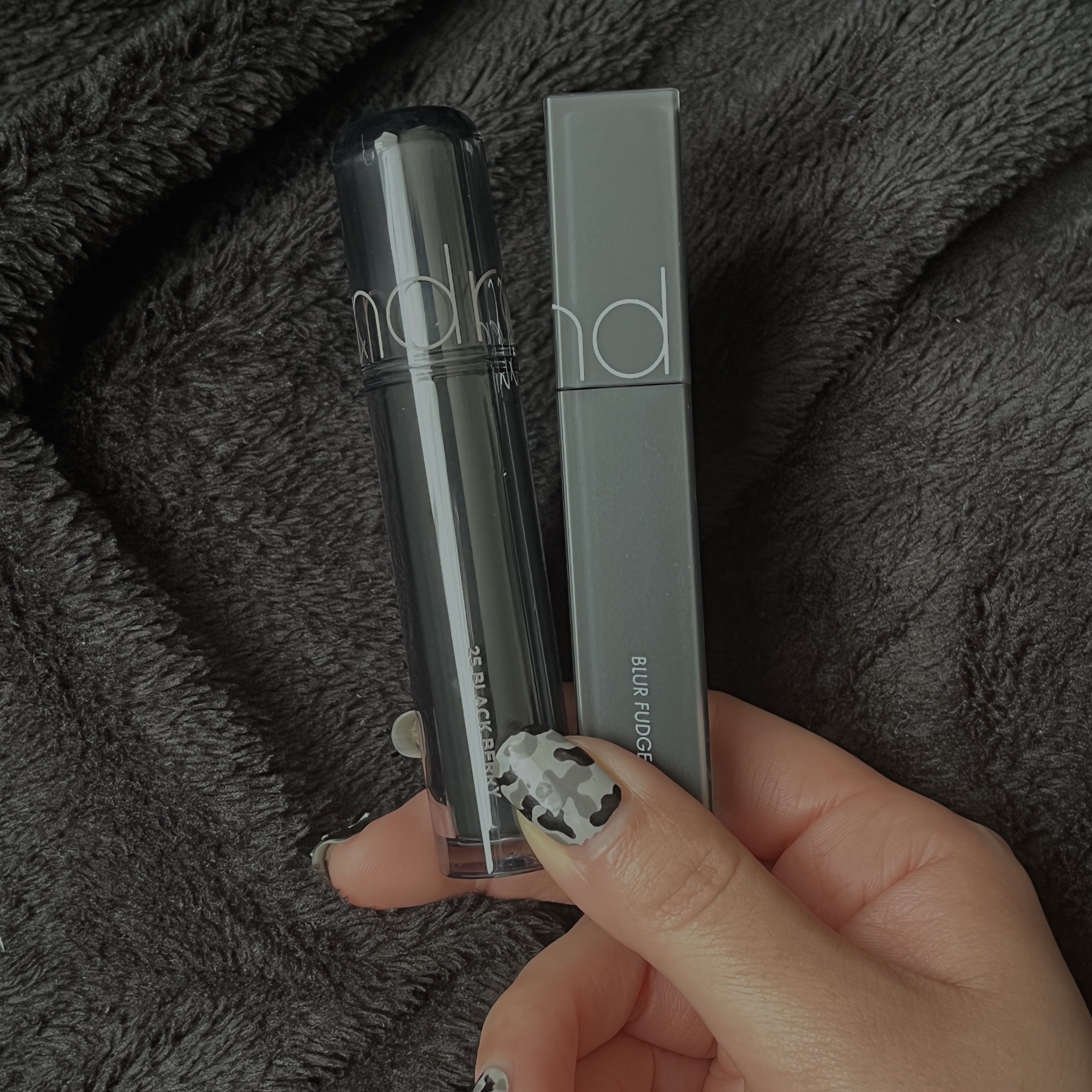 ジューシーラスティングティント/rom&nd/リップティントを使ったクチコミ（2枚目）