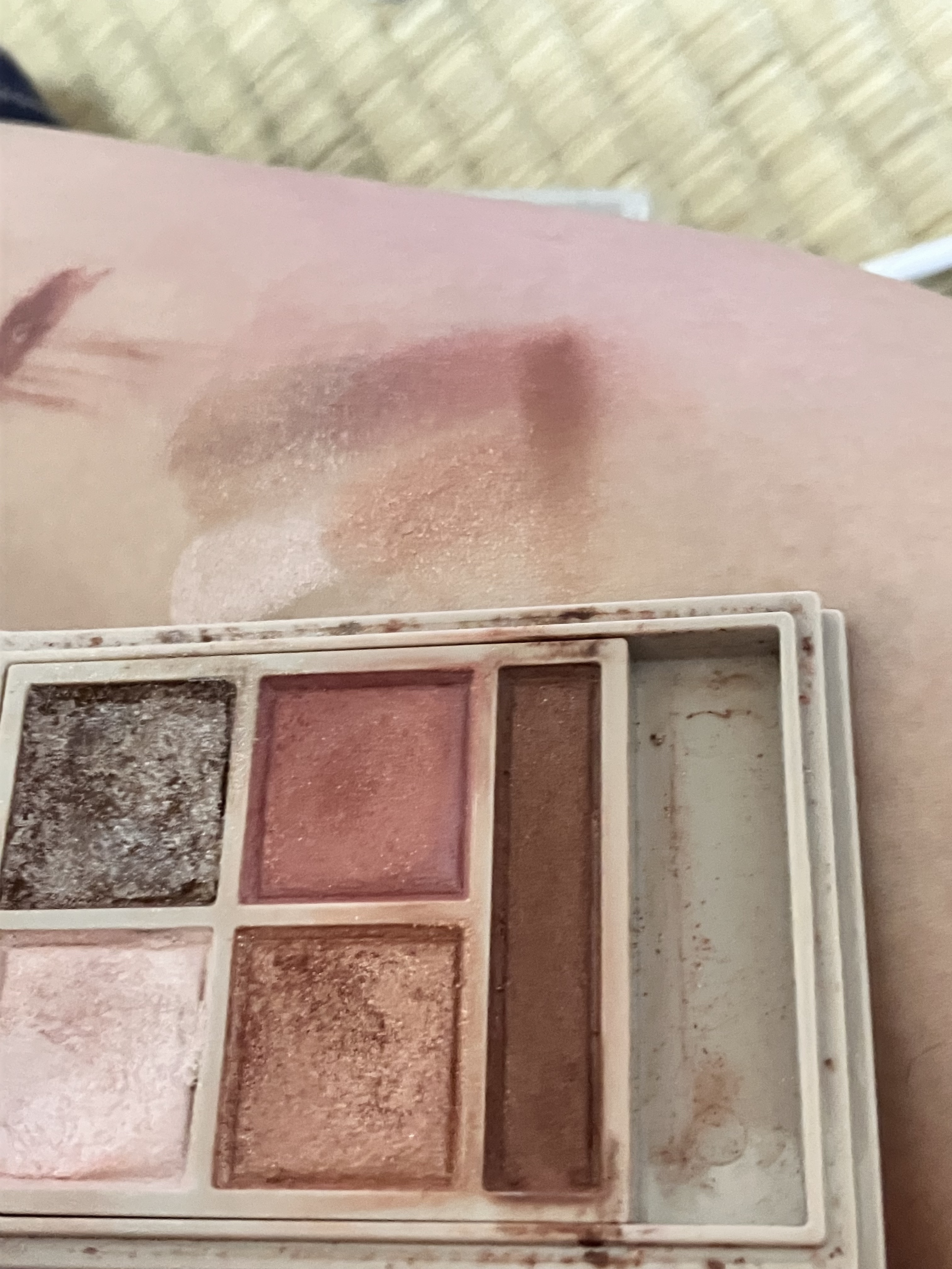 グロッシーリッチ アイズ N PK-4 モーヴピンク系/Visée/アイシャドウパレットを使ったクチコミ（3枚目）