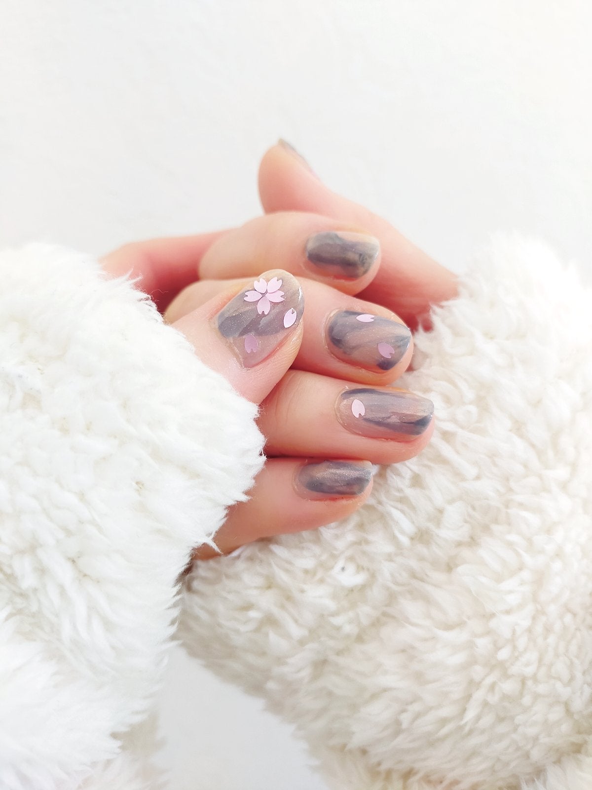 ジーエヌ バイ ジーニッシュマニキュア/ジーエヌバイジーニッシュマニキュア(GN by Genish Manicure)/マニキュアを使ったクチコミ(2枚目)