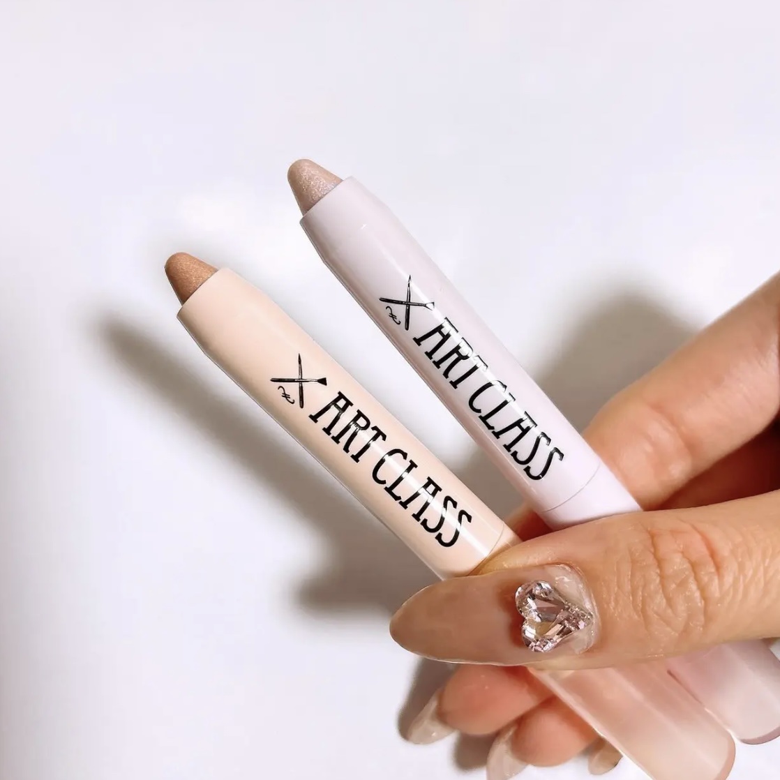 アートクラス アイグリッツ/too cool for school/スティックアイシャドウを使ったクチコミ（2枚目）