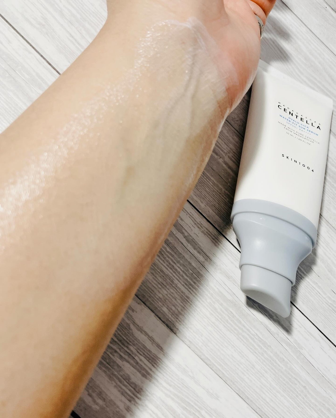 ぷえら on LIPS 「ヒアルーシカウォーターフィットサンセラム使ってみました🙌箱は爽..」(5枚目)