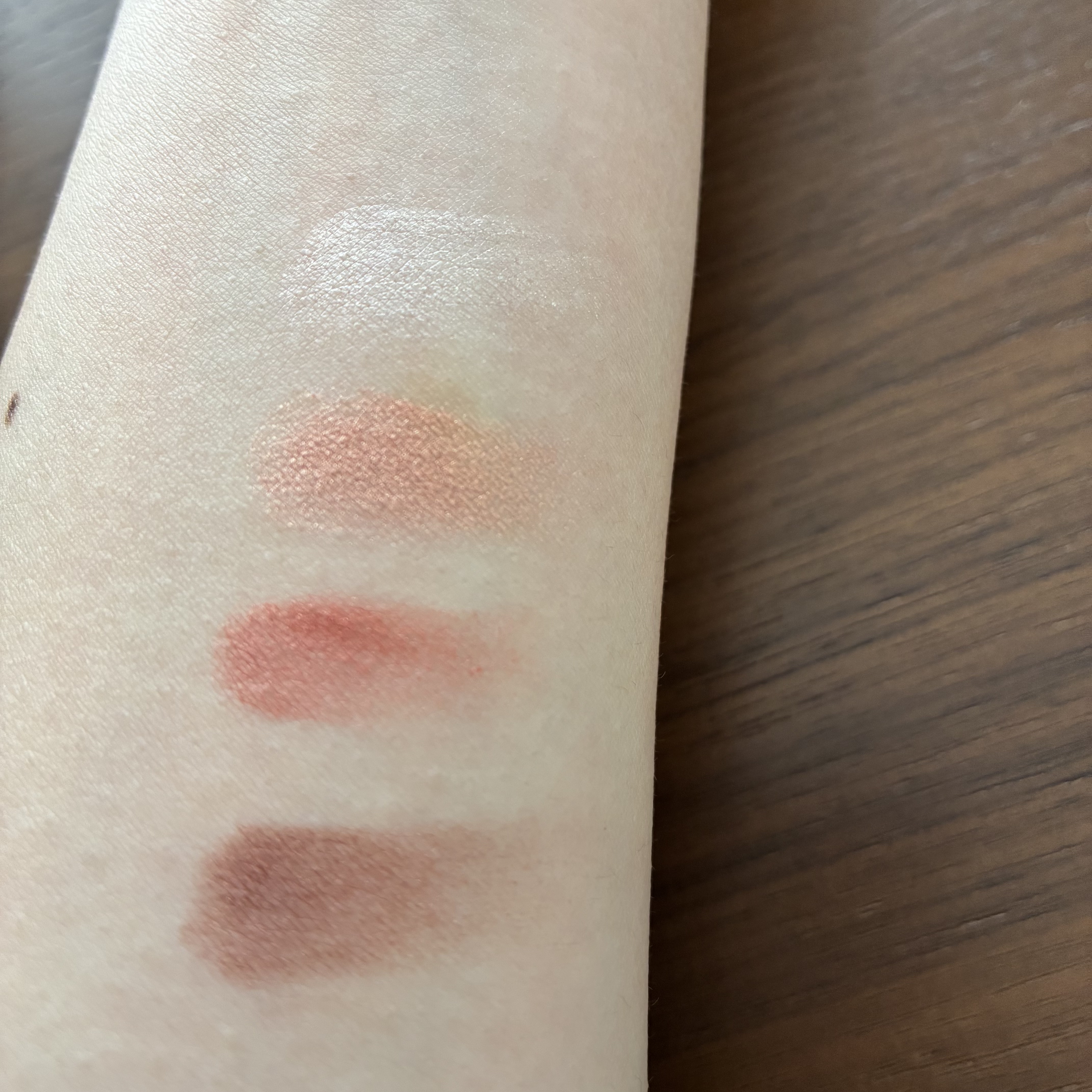 グロッシーリッチ アイズ N/Visée/アイシャドウパレットを使ったクチコミ（3枚目）