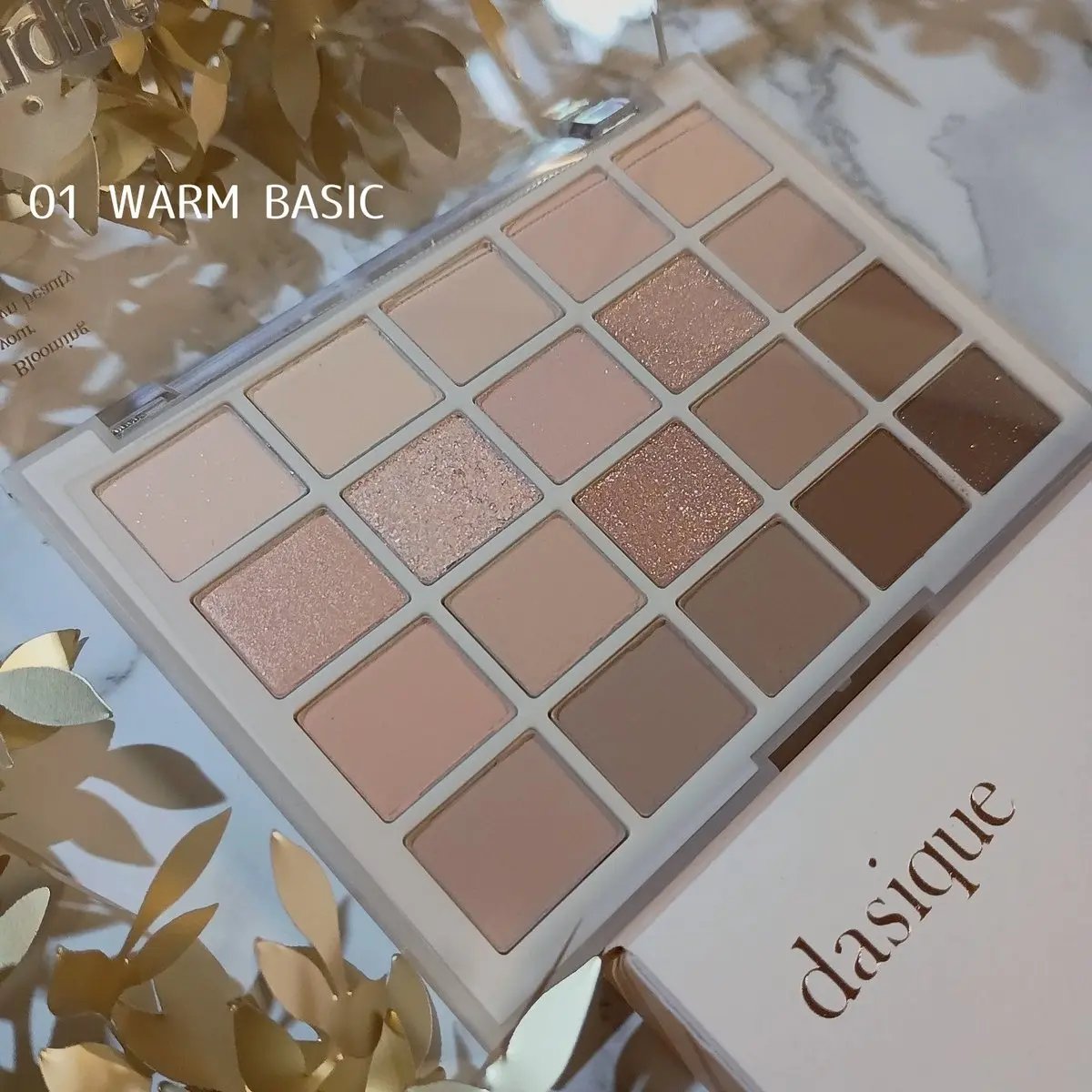 ムードシャドウパレット 01 ウォームベーシック/dasique/アイシャドウパレットを使ったクチコミ（2枚目）