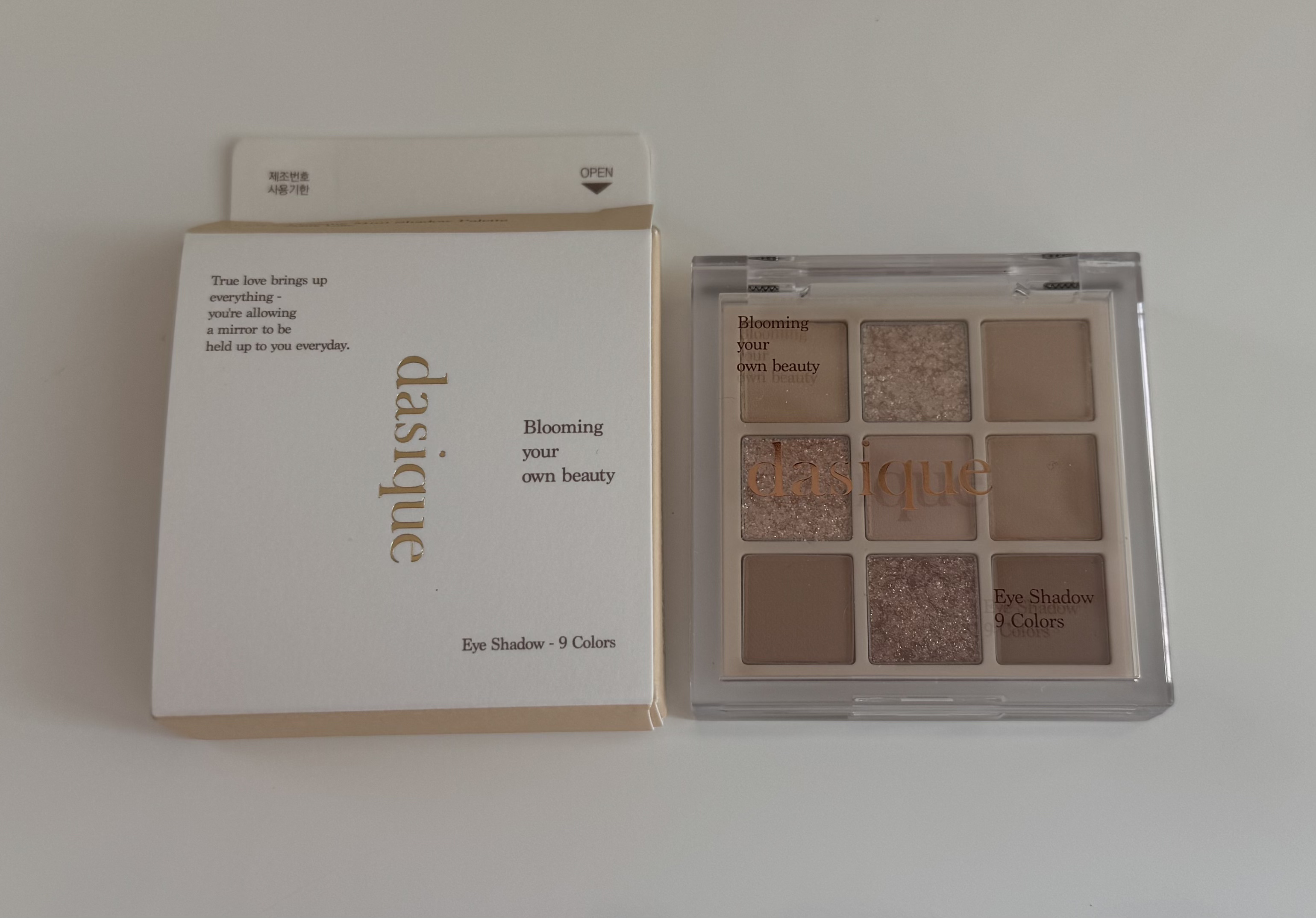 ミニシャドウパレット ミルクラテ/dasique/アイシャドウパレットを使ったクチコミ（1枚目）