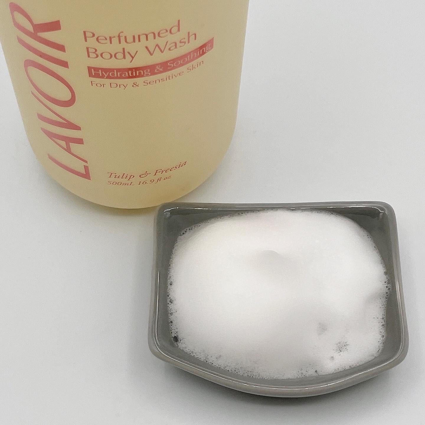 パフューム ボディウォッシュ チューリップ&フリージア/LAVOIR/ボディソープを使ったクチコミ（3枚目）