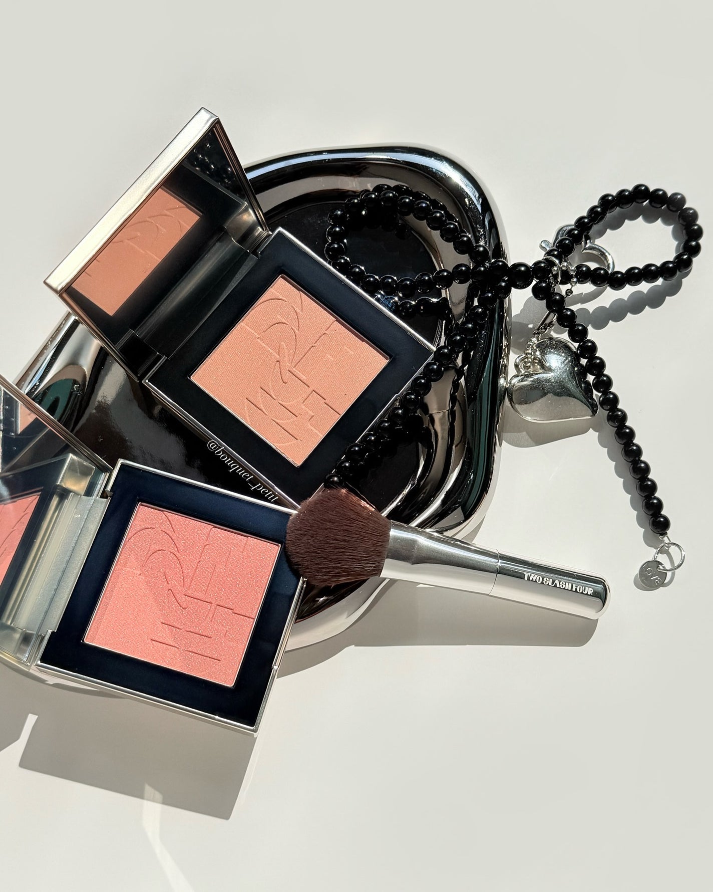 オールオーバーフェイスブラッシュ/TWO SLASH FOUR/パウダーチークを使ったクチコミ(3枚目)