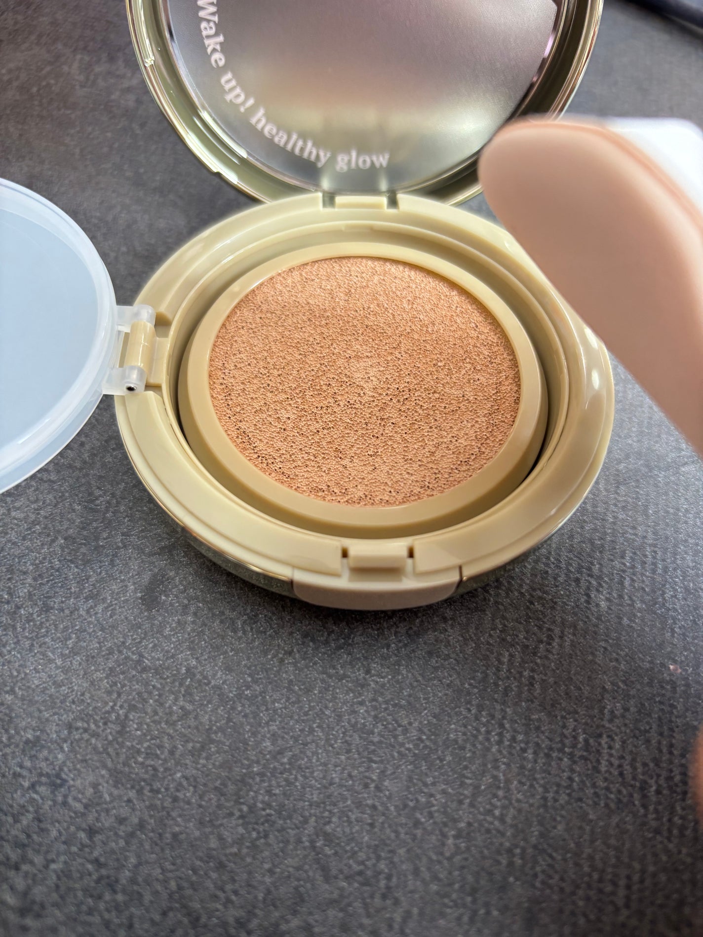 はちみつツヤ肌クッションファンデ/VELY VELY/クッションファンデーションを使ったクチコミ(3枚目)