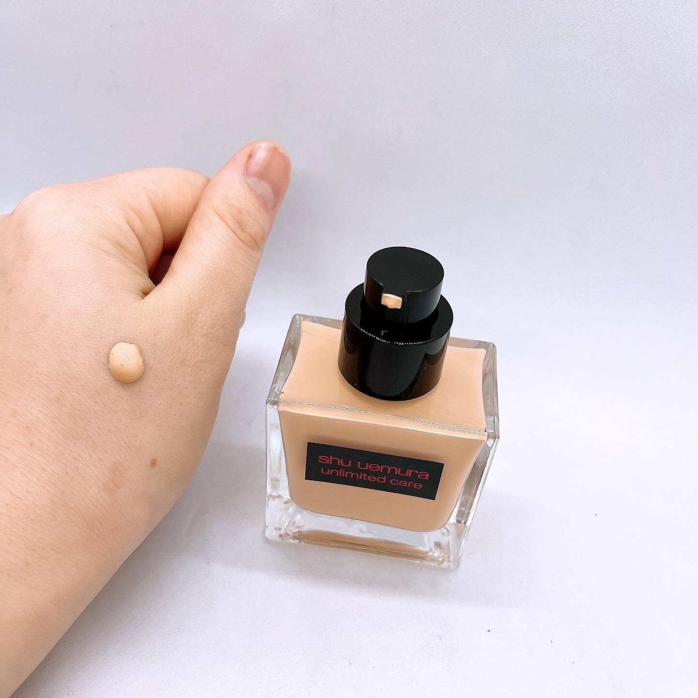 アンリミテッド ケア ツヤ セラム ファンデーション/shu uemura/リキッドファンデーションを使ったクチコミ（3枚目）