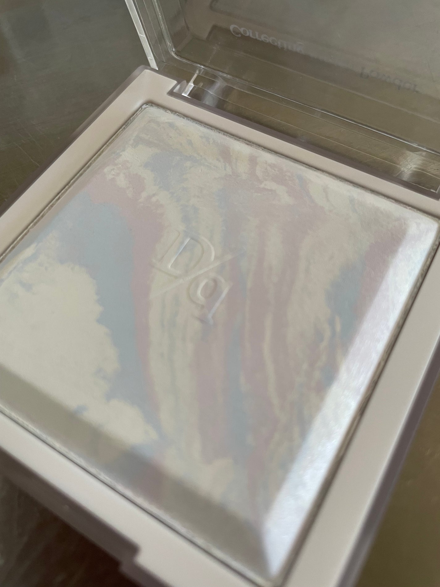 コレクティングフィニッシュパウダー/dasique/プレストパウダーを使ったクチコミ(4枚目)