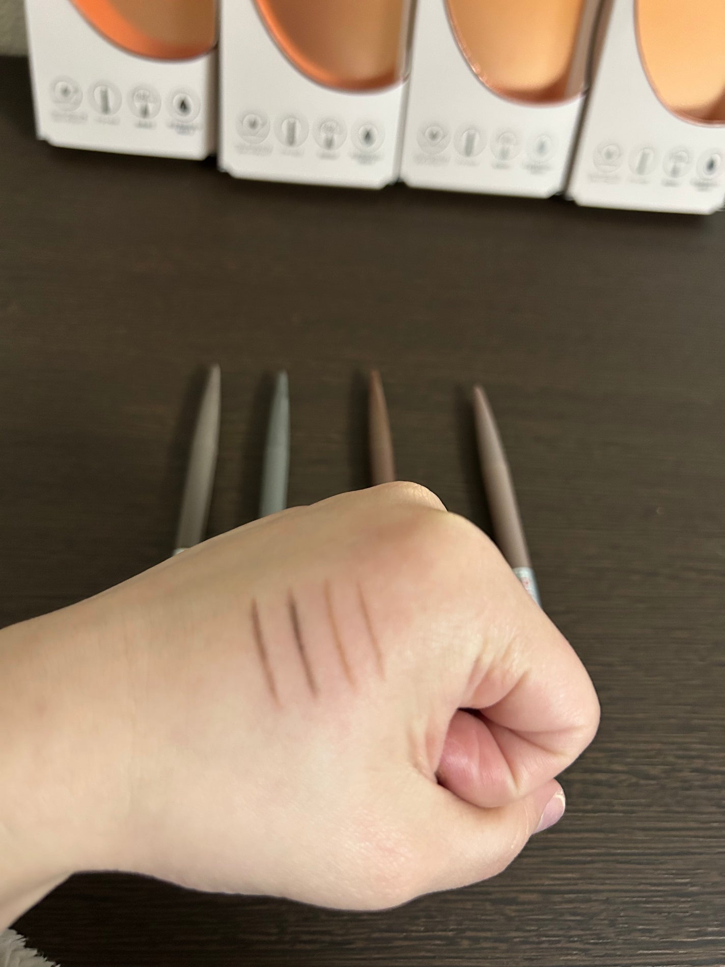 パウダリーアイブロウペンシルスリム/ミゼルエディ/アイブロウペンシルを使ったクチコミ(3枚目)