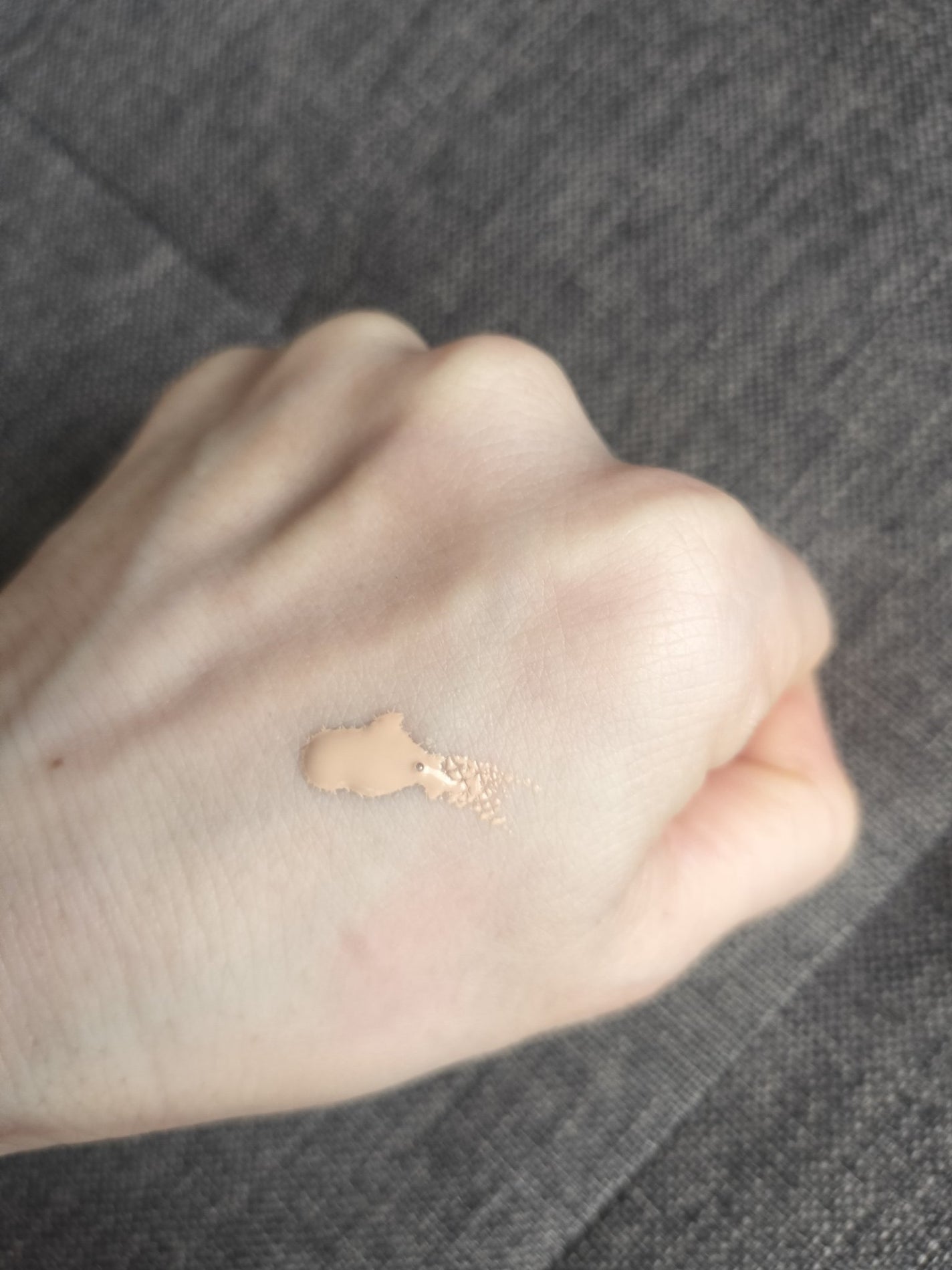 インウイ リキッドファンデーション/INOUI/リキッドファンデーションを使ったクチコミ(2枚目)