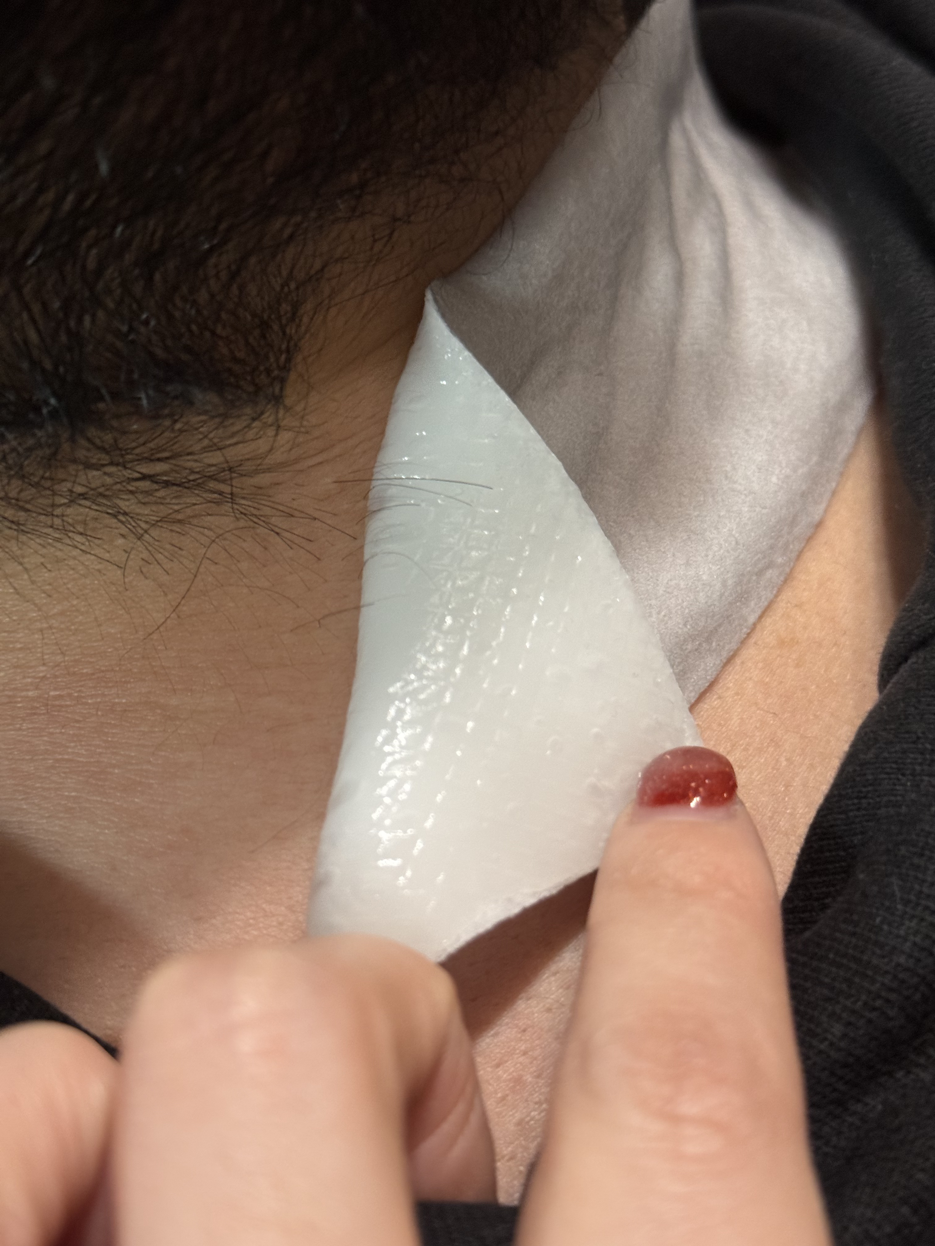 貼る炭酸ジェルパック　HEAD＆NECK/めぐりズム/ネック・デコルテケアを使ったクチコミ（3枚目）