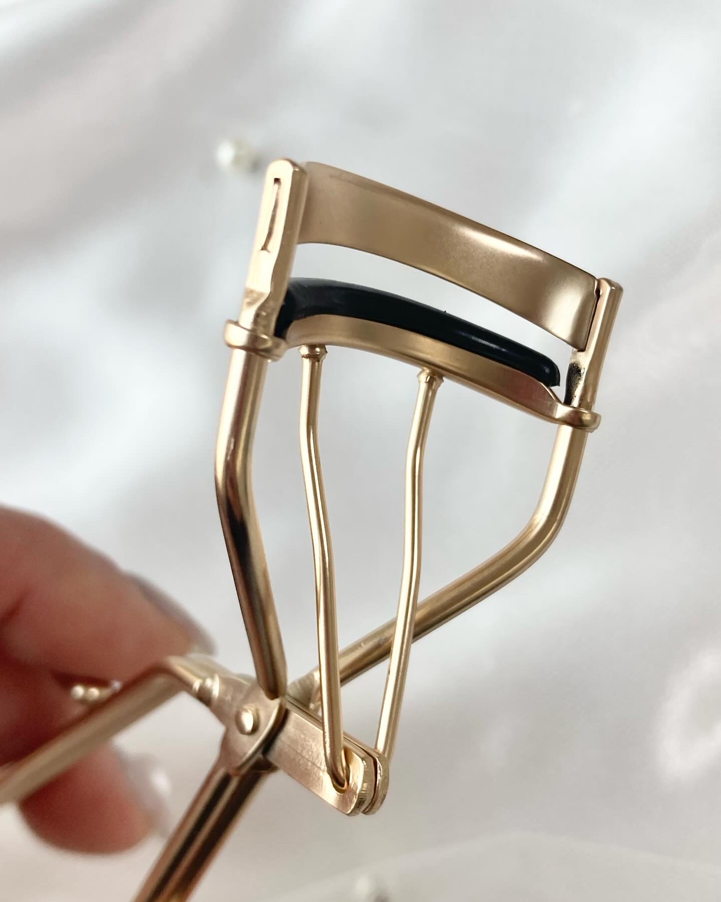 キャッチ&アップカーラー/Aura U/ビューラーを使ったクチコミ（2枚目）