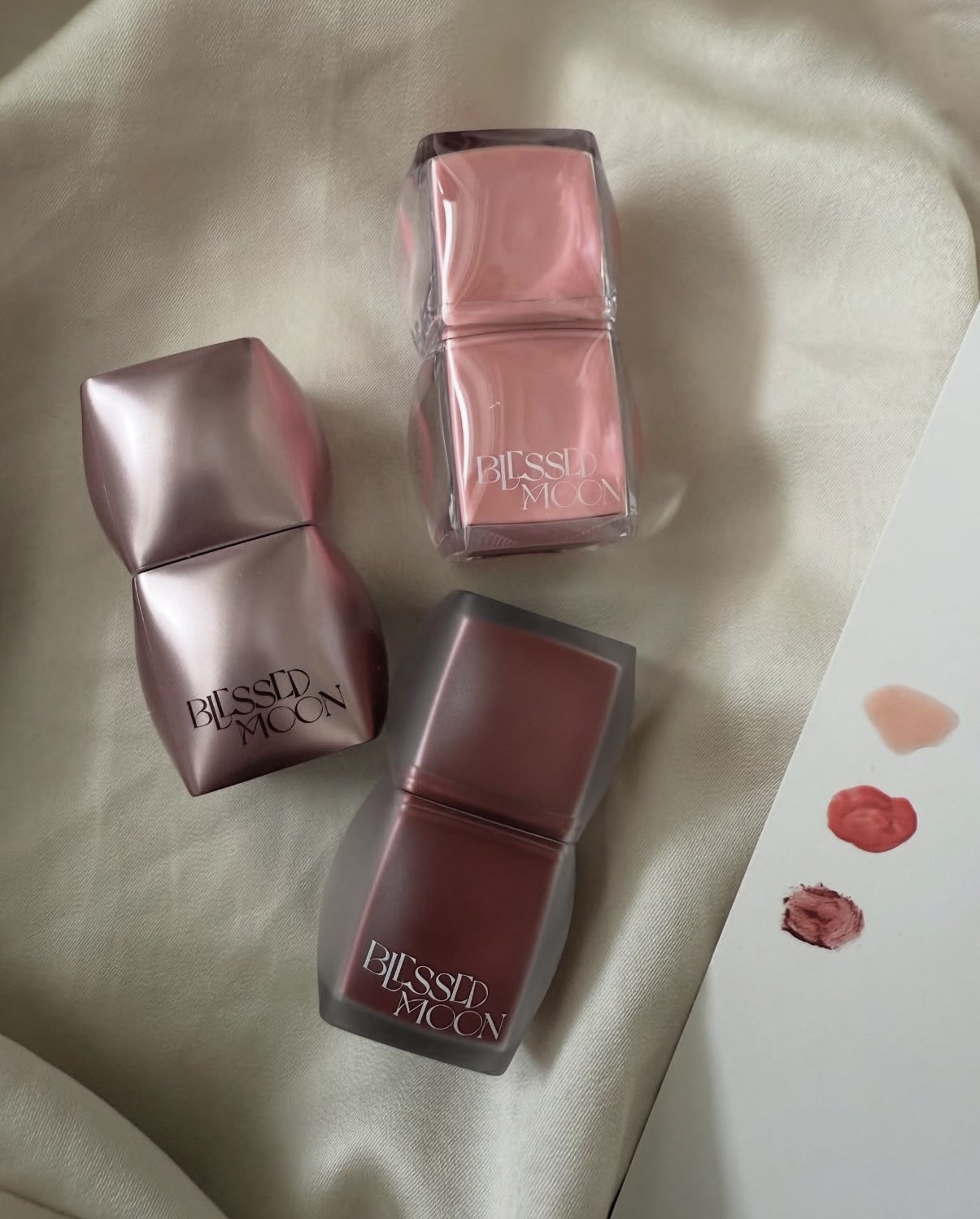 Veil Glow Lip Tint/BLESSED MOON/リップティントを使ったクチコミ（3枚目）