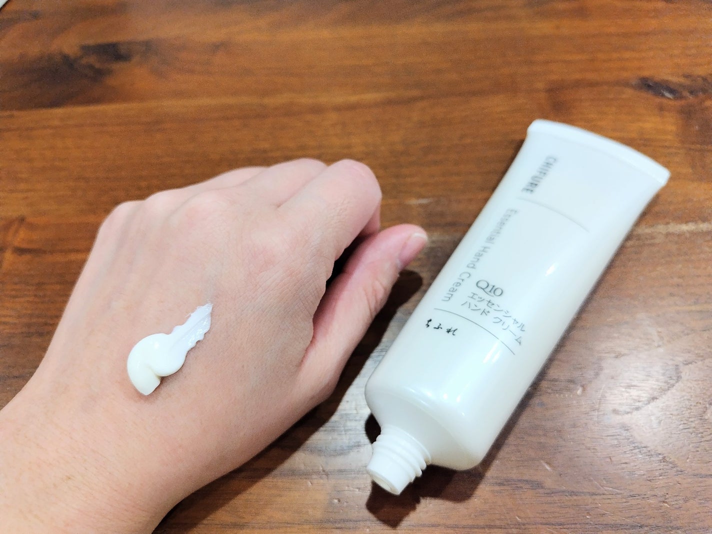 エッセンシャル ハンド クリーム/ちふれ/ハンドクリームを使ったクチコミ(2枚目)