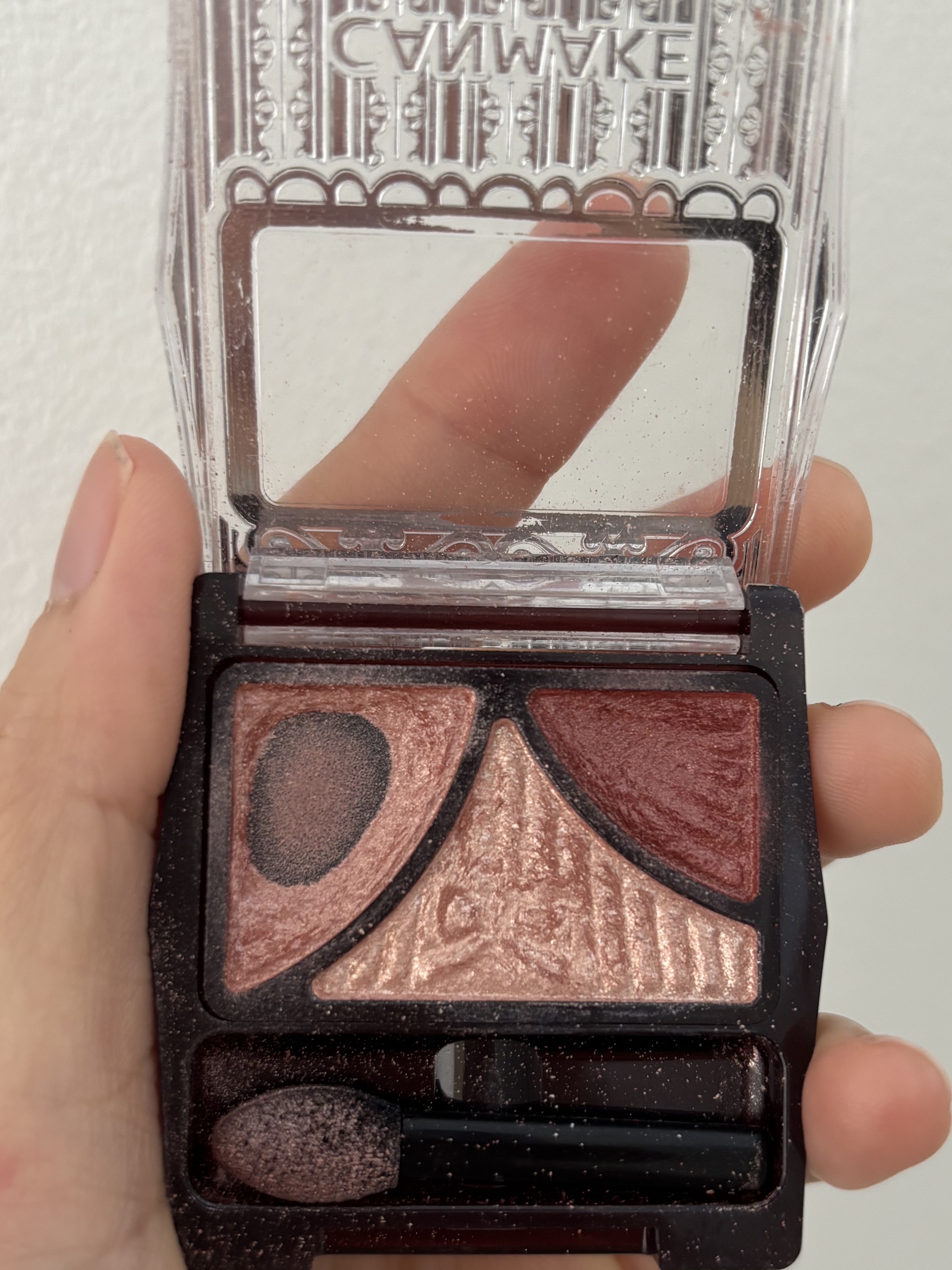 ジューシーピュアアイズ/キャンメイク/アイシャドウパレットを使ったクチコミ（2枚目）