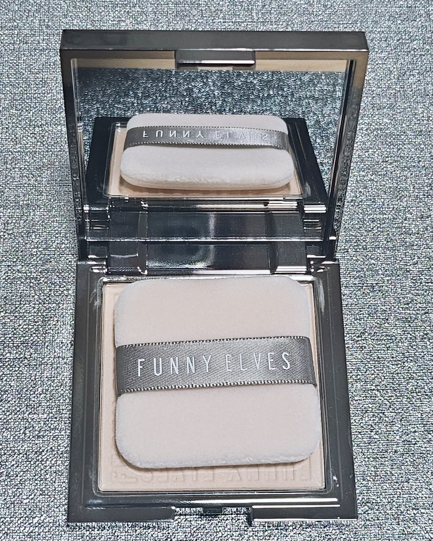 ソフトマットプレストパウダー/FUNNY ELVES方里/プレストパウダーを使ったクチコミ（2枚目）