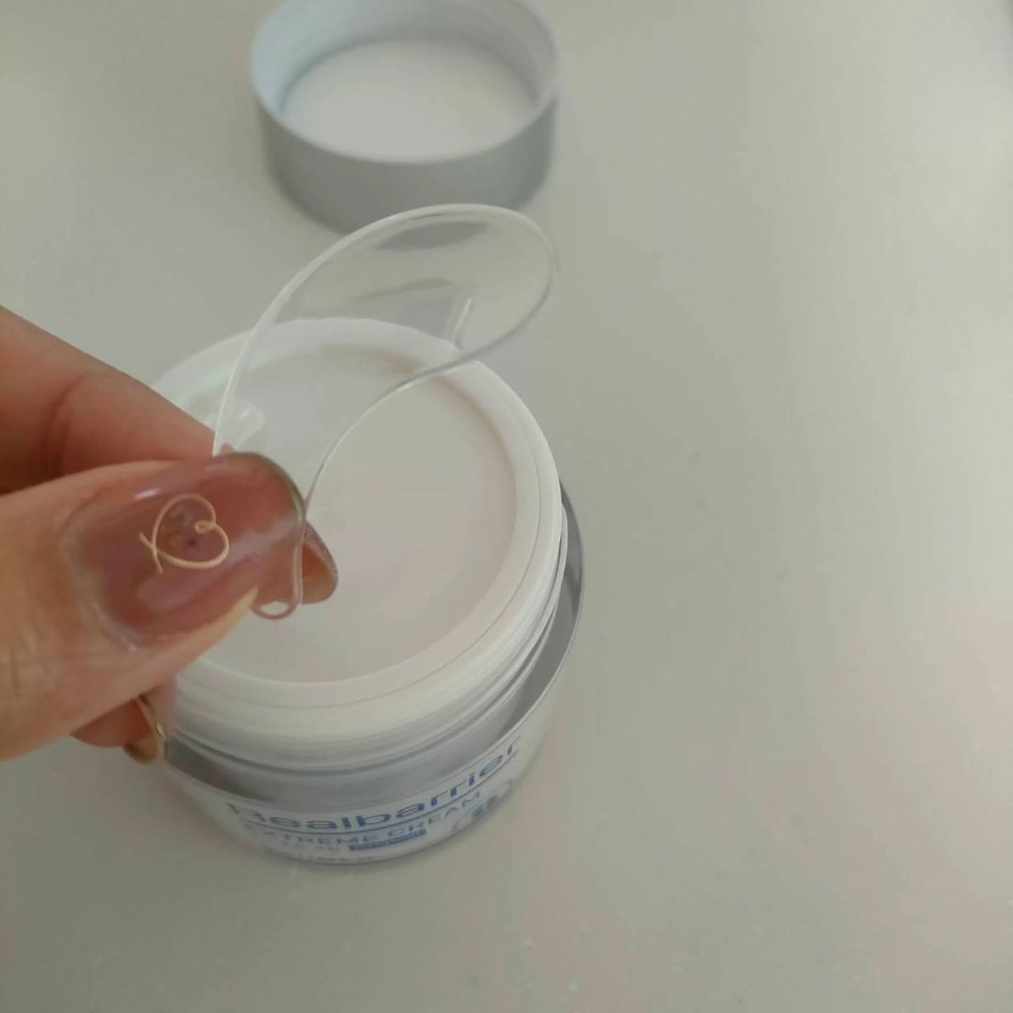 リアルバリア エクストリームクリーム オリジナル/Real Barrier/フェイスクリームを使ったクチコミ(2枚目)