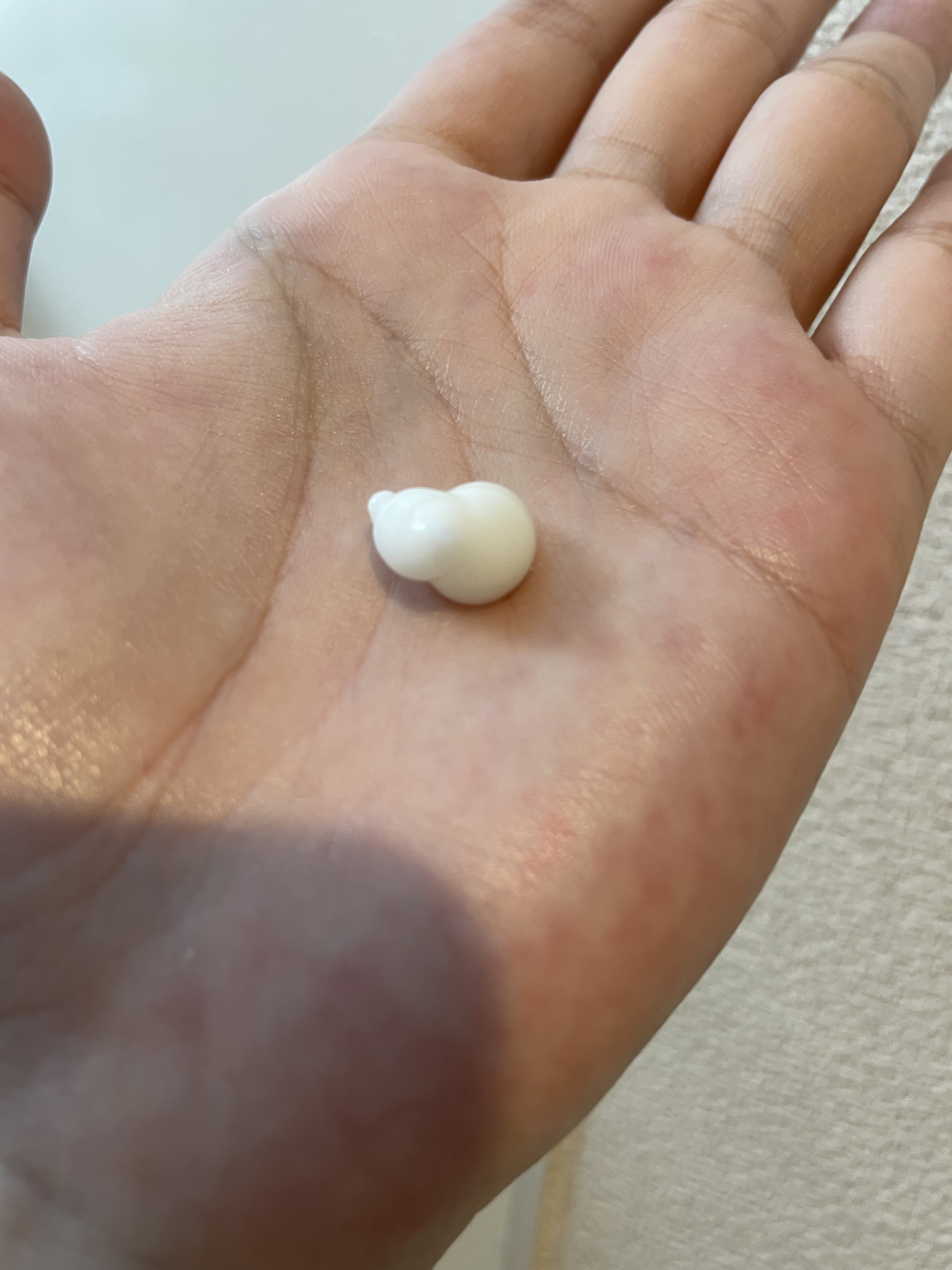 ナチュラルサイエンス ママ&キッズ ナチュラルマーククリームのクチコミ「妊娠線用のボディクリーム💗
子供にも使えるみたいです
こっくりとしたクリームなんだけどとても伸.....」（2枚目）