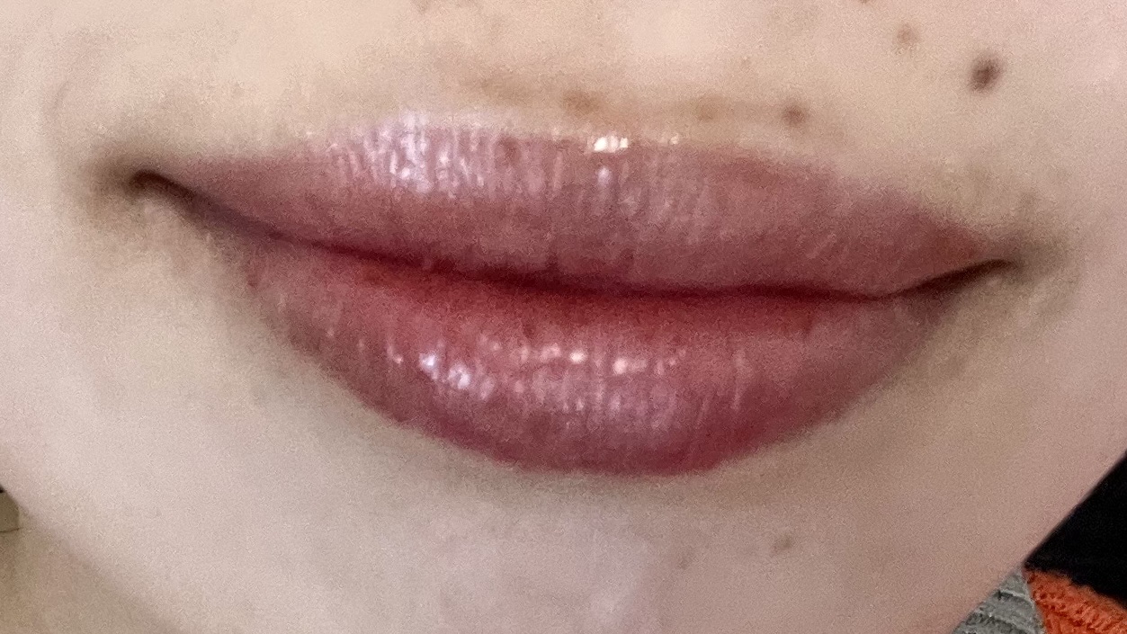 ウォーターグラスティント/hana by hince/口紅を使ったクチコミ（3枚目）