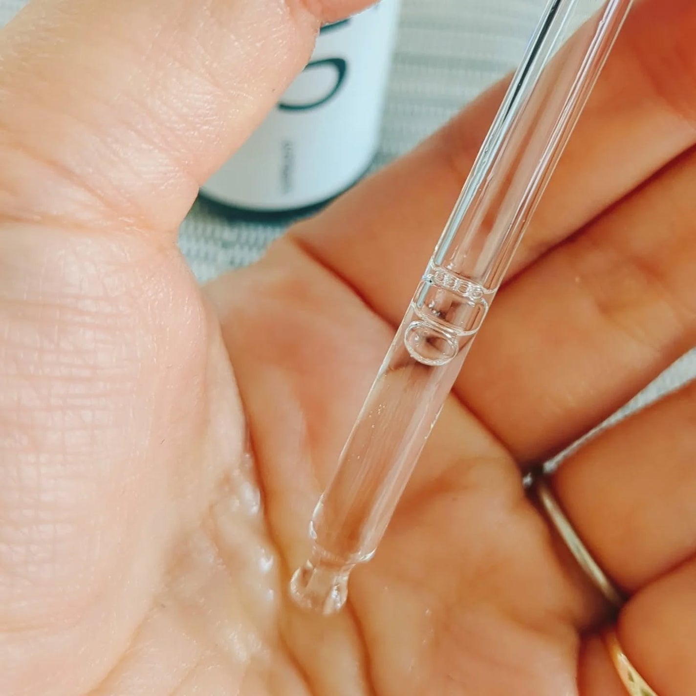 5番 白玉グルタチオンC美容液/numbuzin/美容液を使ったクチコミ(2枚目)