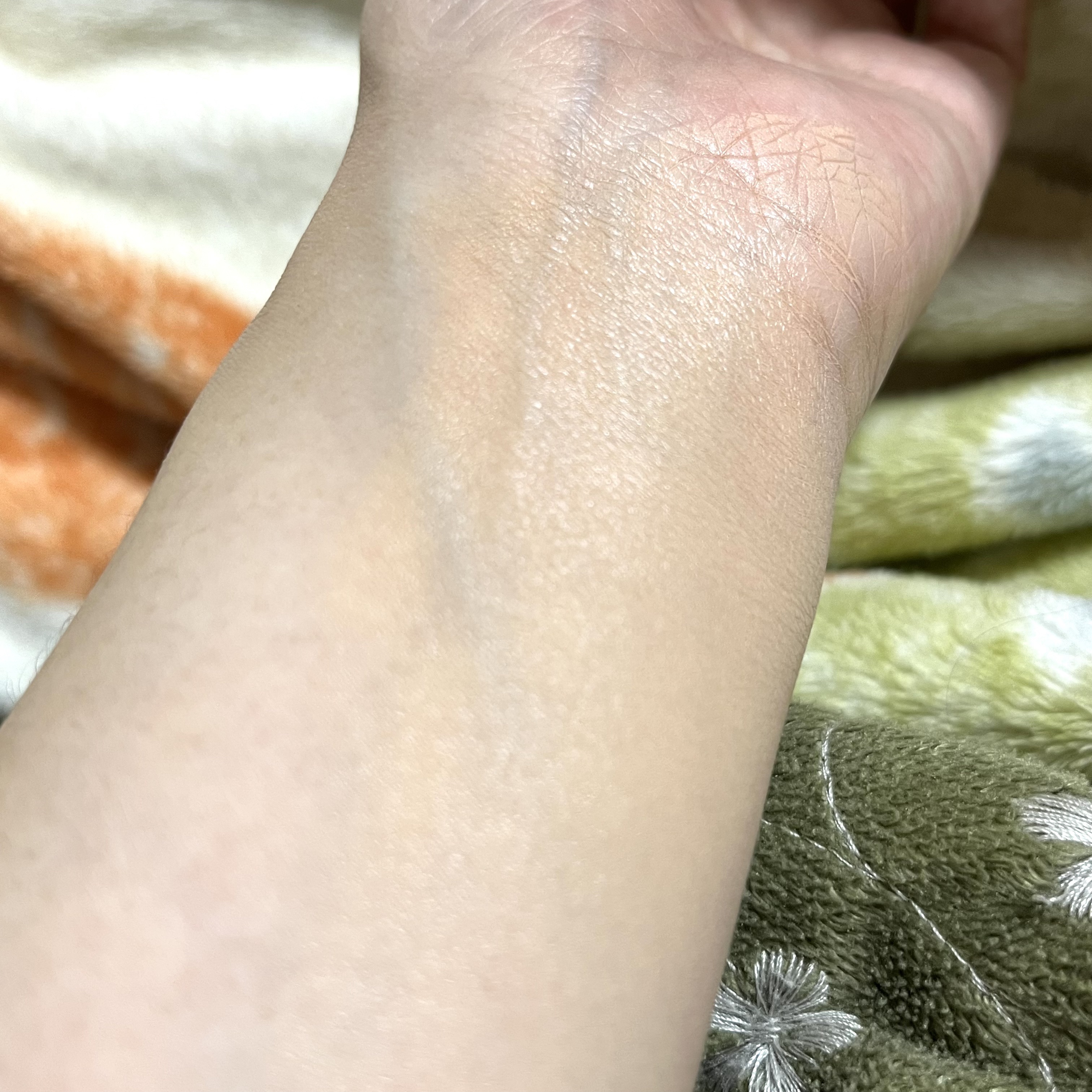 エッセンスコンシーリング UV クッションファンデーション/PERFECT DIARY/クッションファンデーションを使ったクチコミ（3枚目）