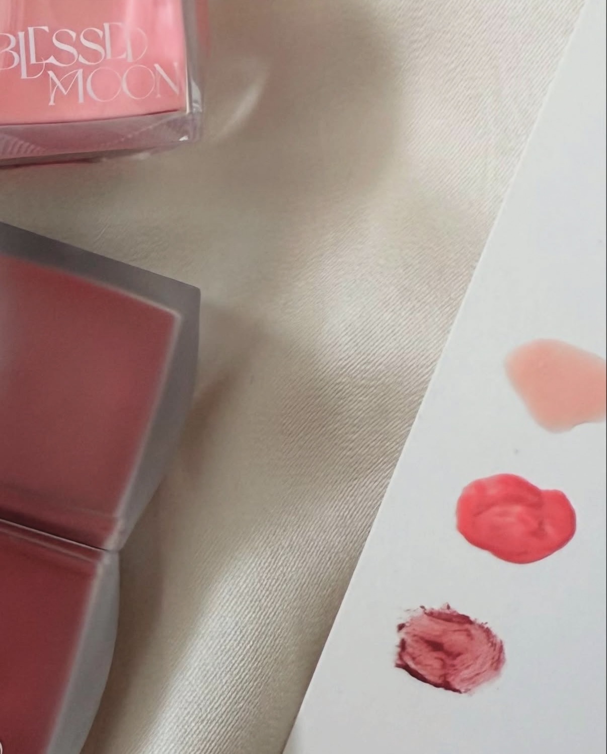 Veil Glow Lip Tint/BLESSED MOON/リップティントを使ったクチコミ（1枚目）