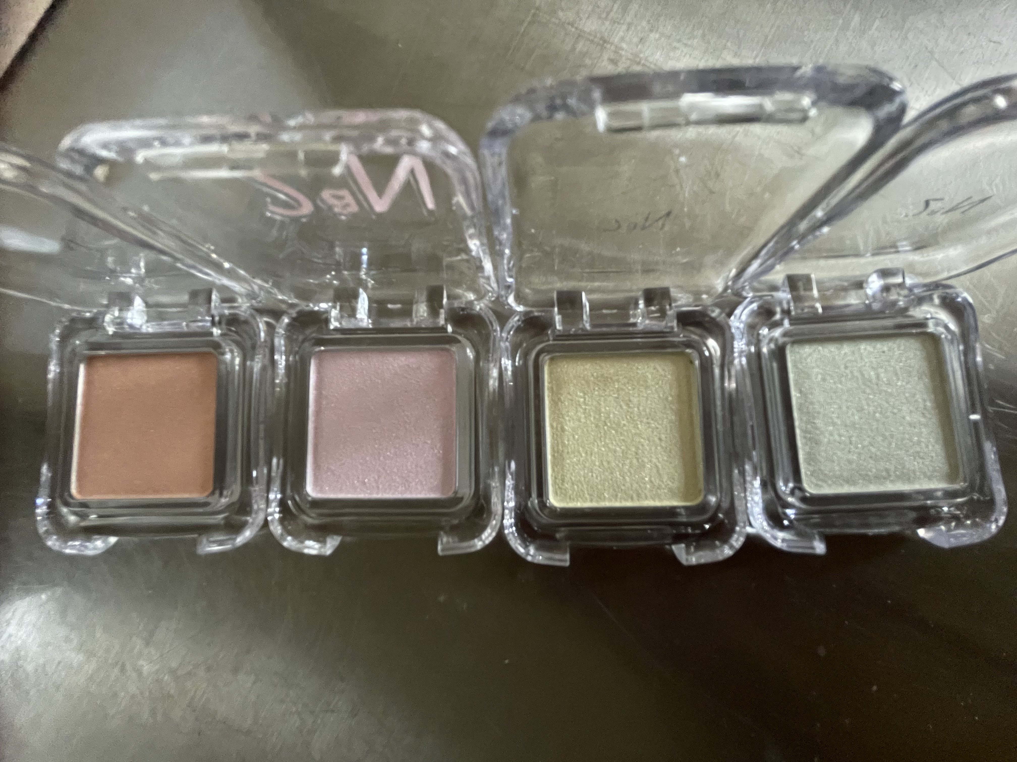 ピュアグラッシュ ハイライター GN01 ライムボム/2aN/パウダーハイライトを使ったクチコミ（1枚目）